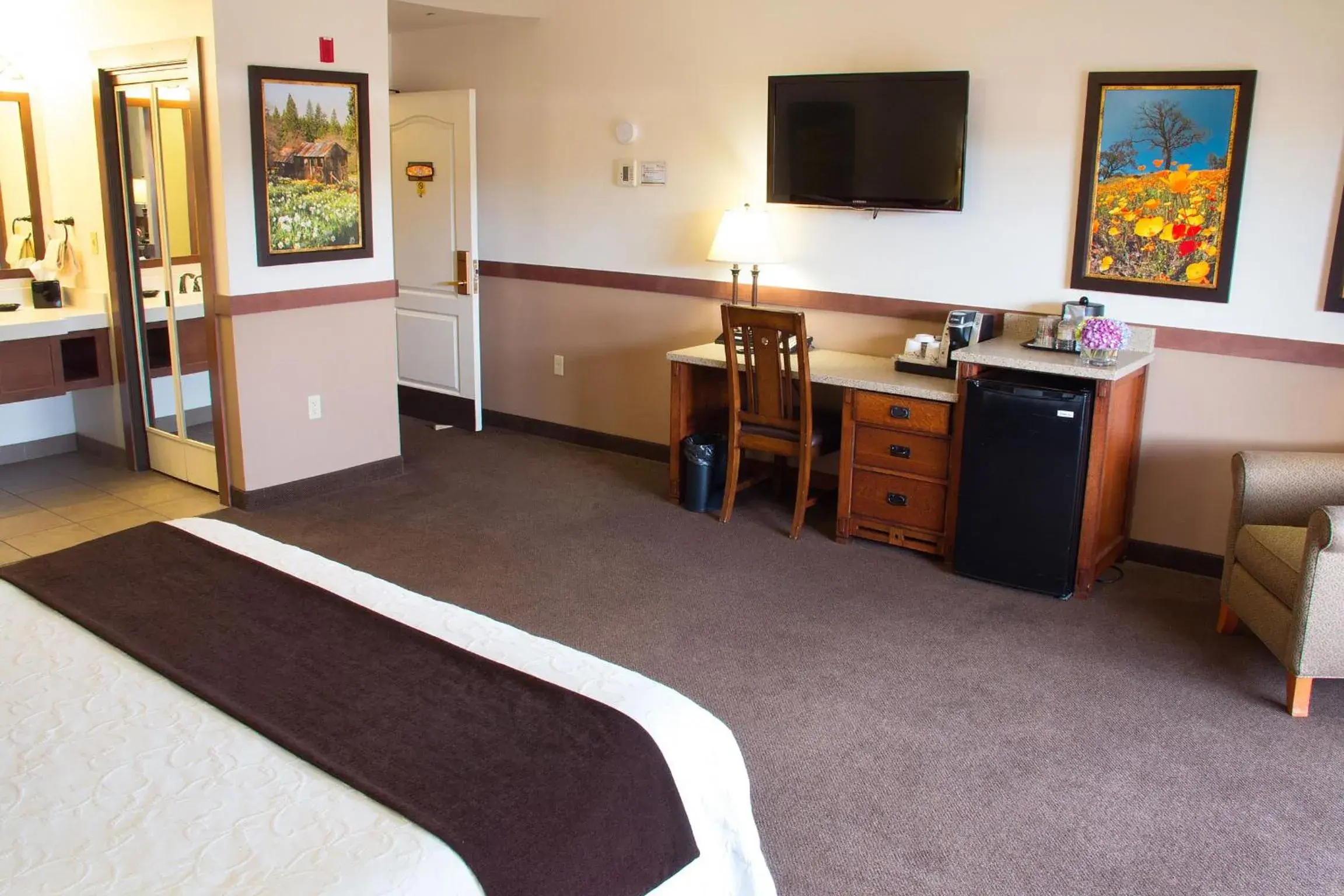 King Room - Disability Access in Jackson Rancheria Casino Resort King Room - Disability Access in Jackson Rancheria Casino Resort