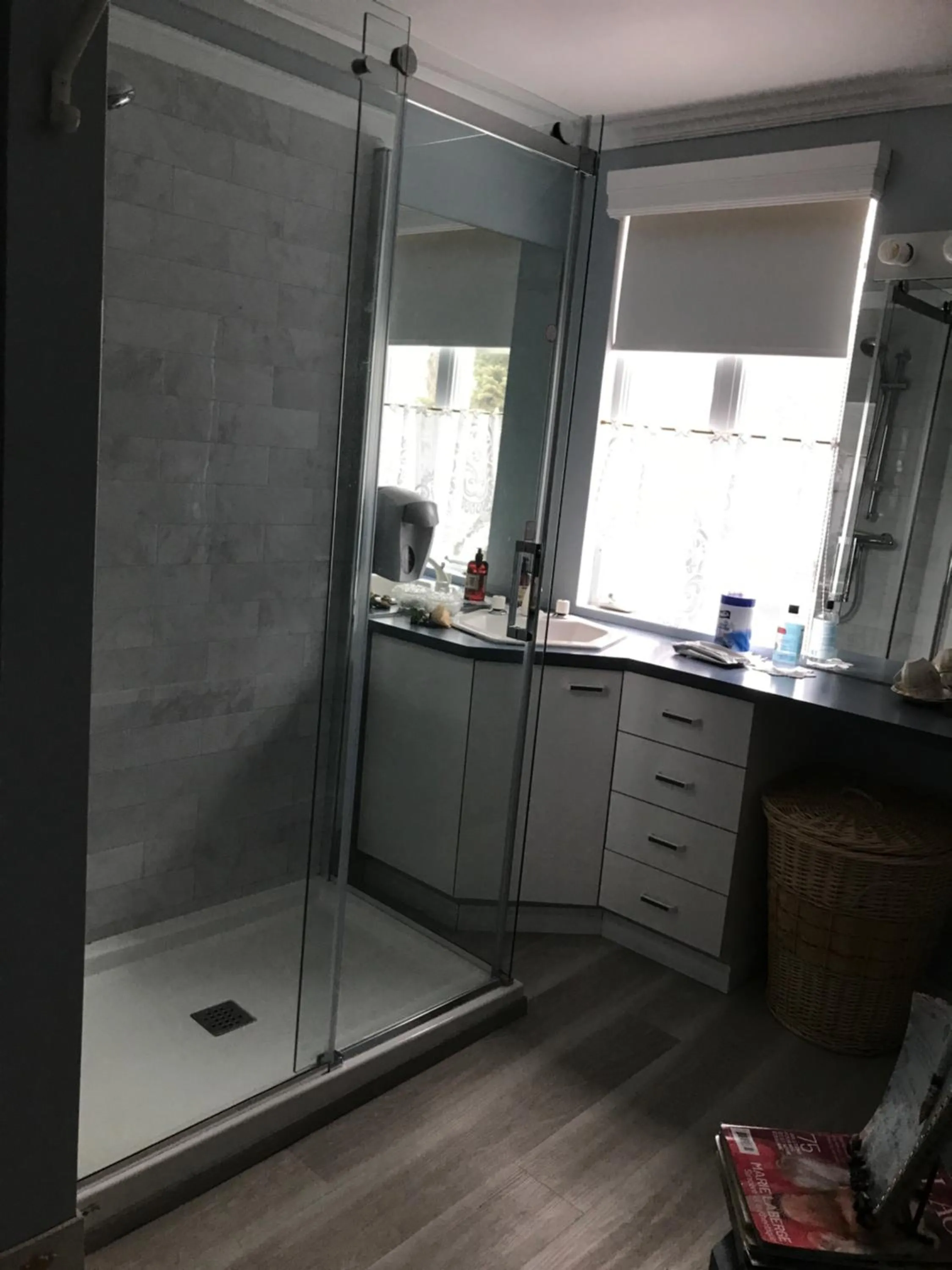 Bathroom in gite des iles