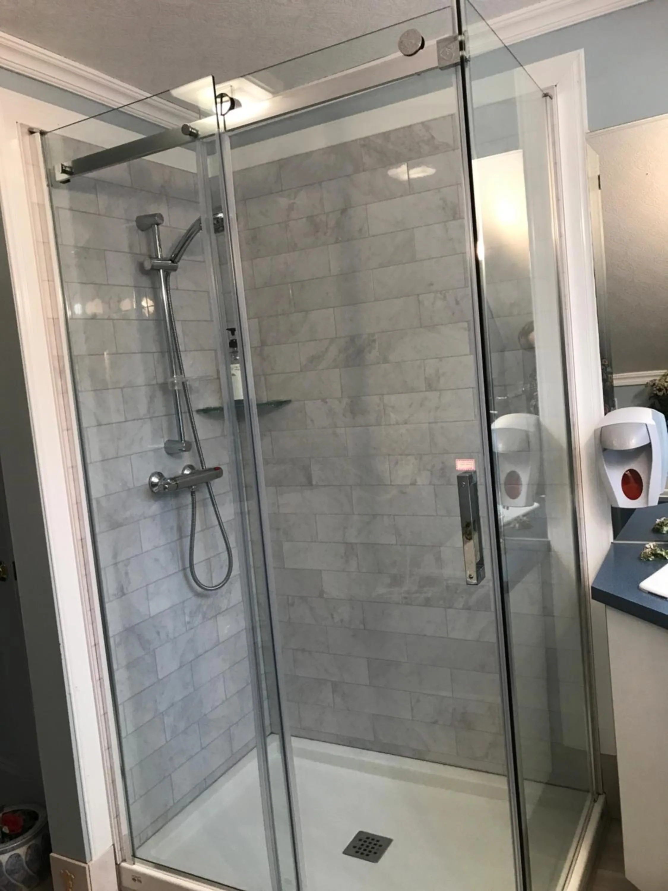 Bathroom in gite des iles