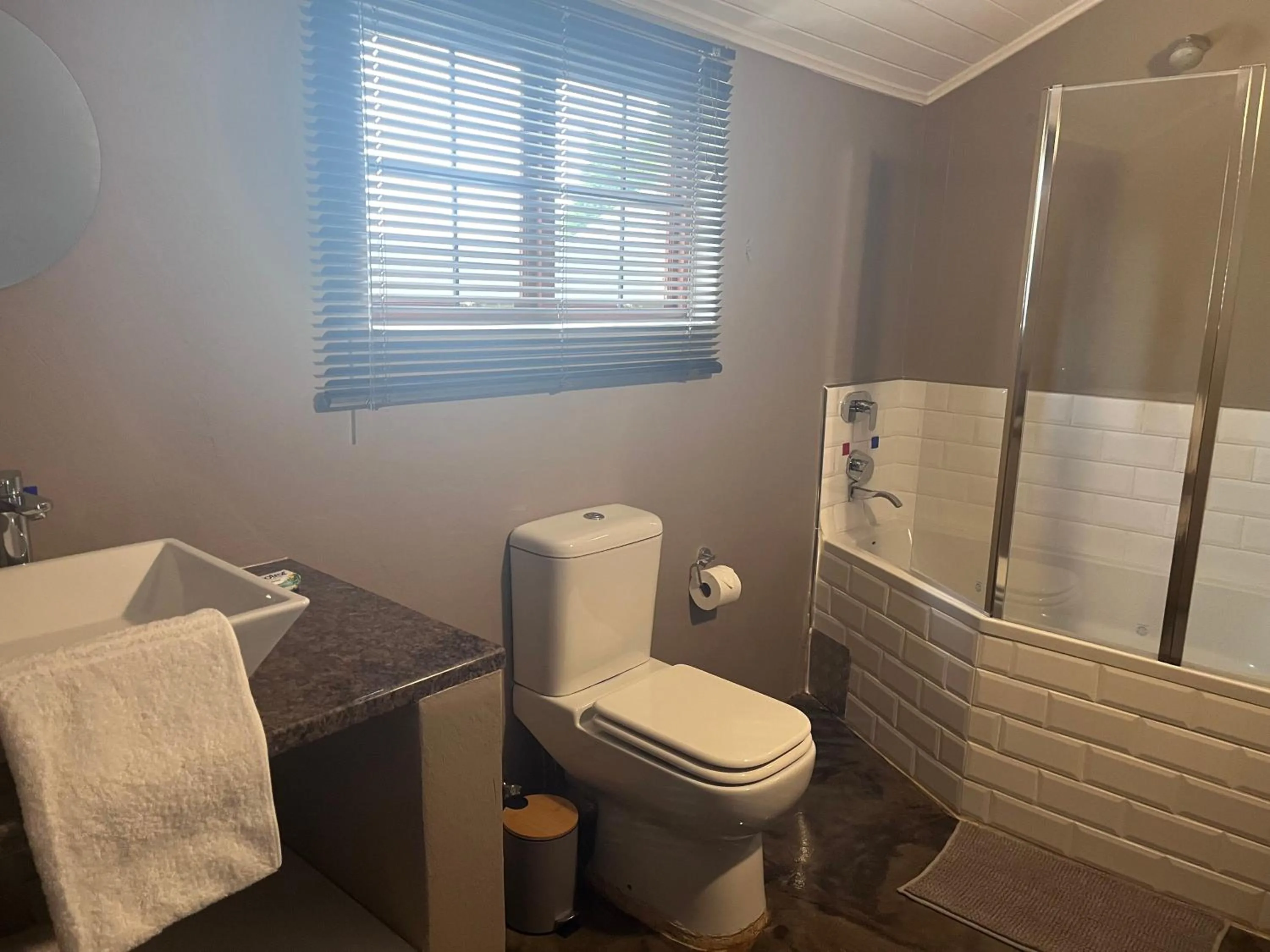 Double or Twin Room - single occupancy in Three Thymes Inn