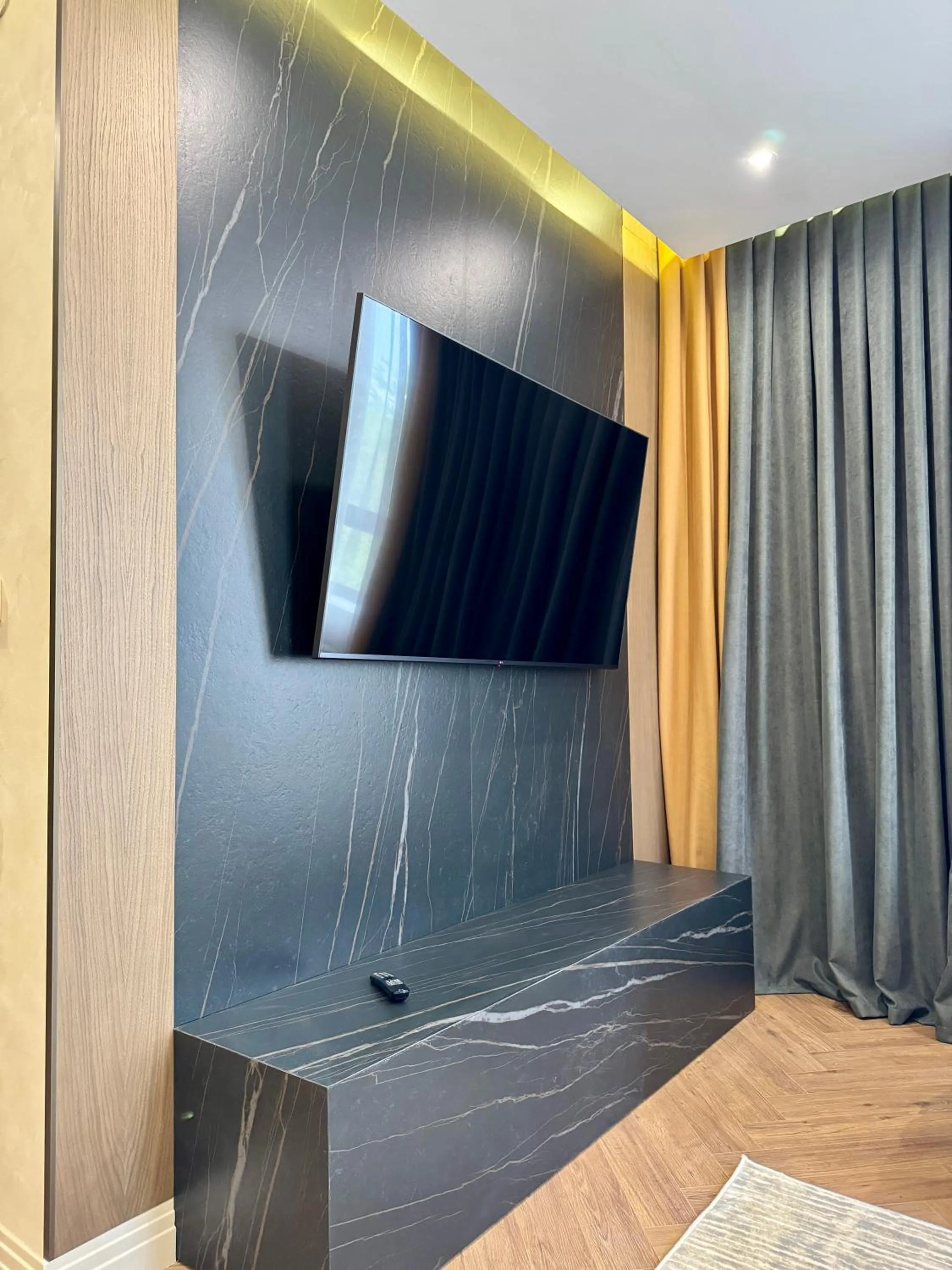 TV and multimedia in Donatello Boutique Hotel