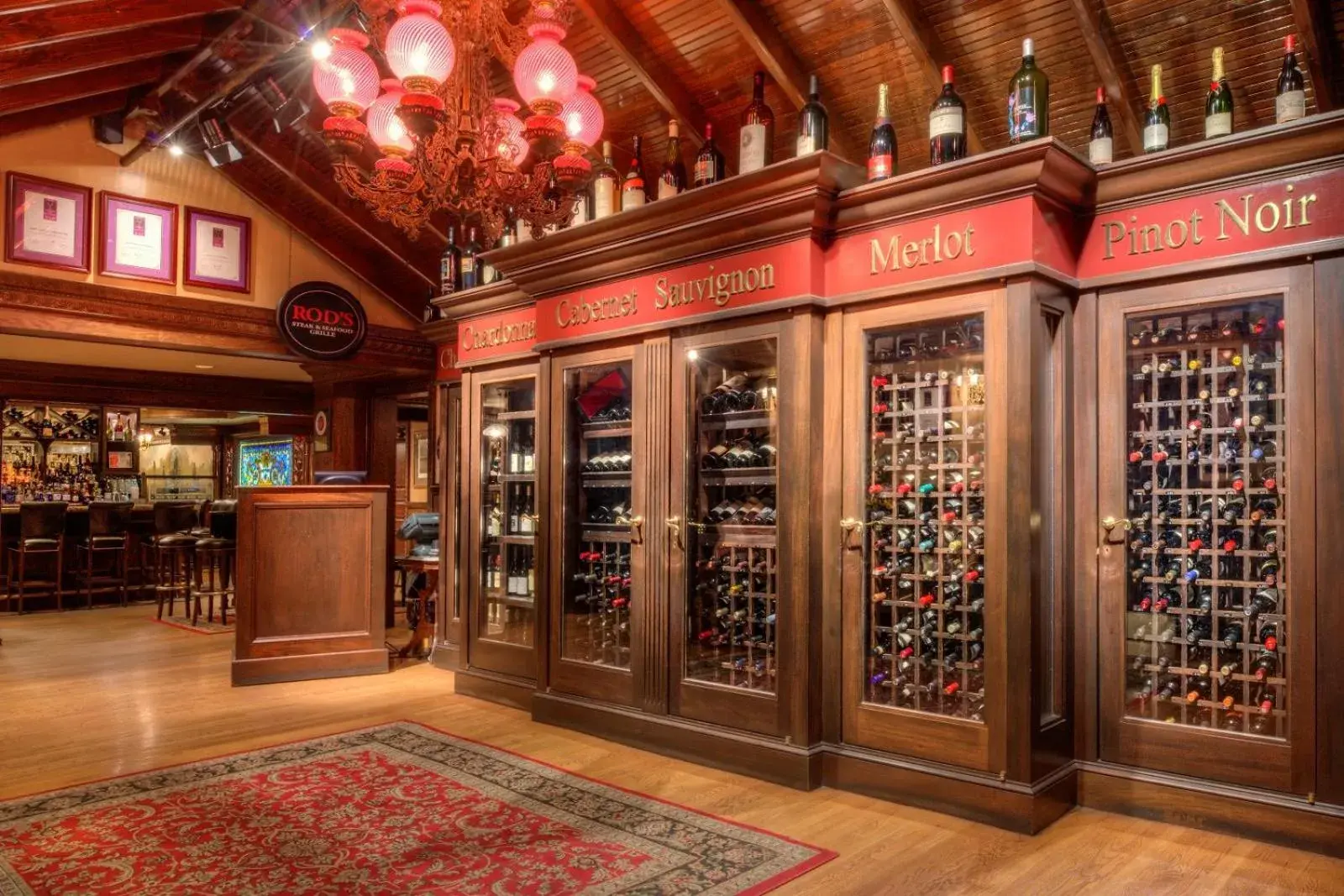 Restaurant/places to eat in The Madison Hotel Restaurant/places to eat in The Madison Hotel