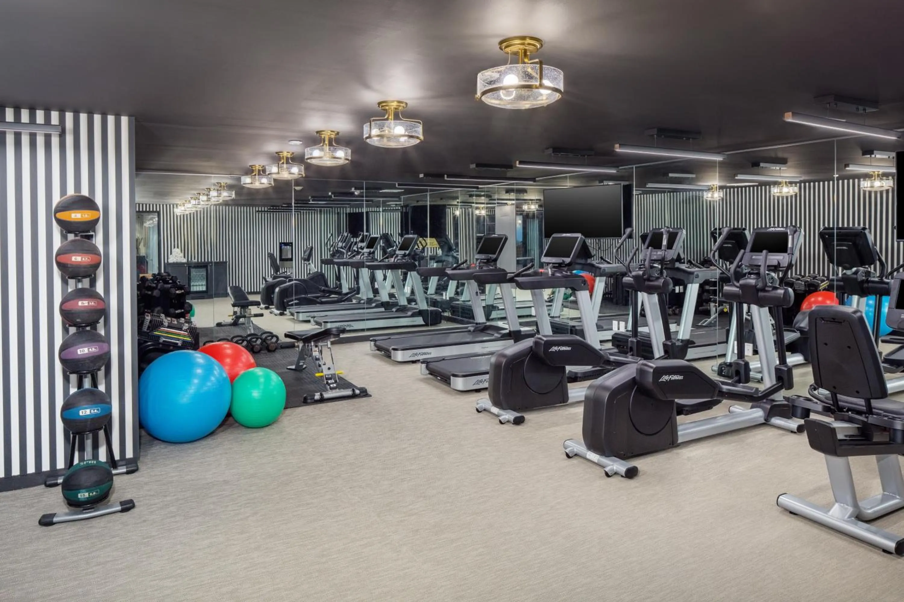 Fitness centre/facilities in The Madison Hotel