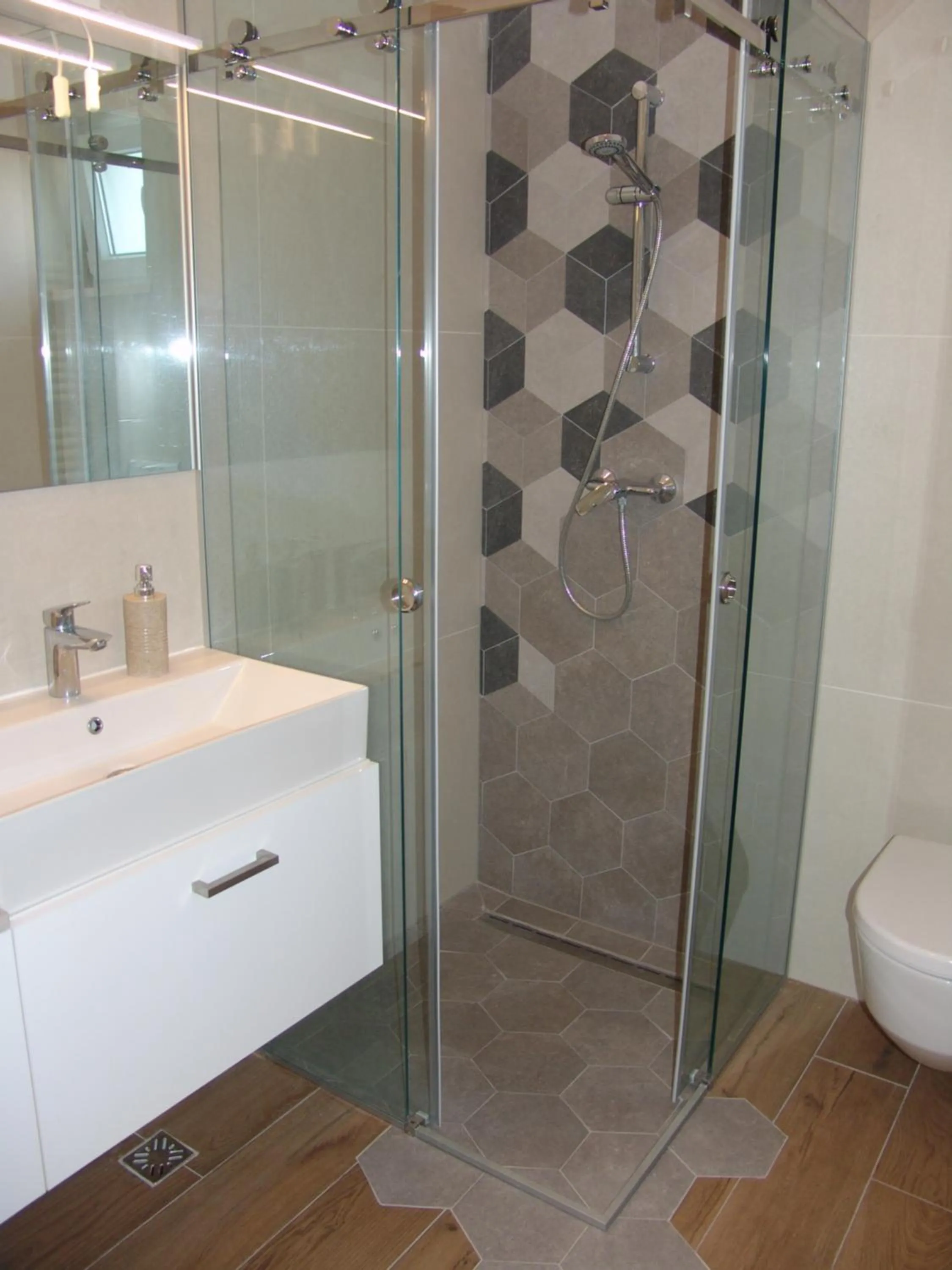 Shower in Apartments Ivanov