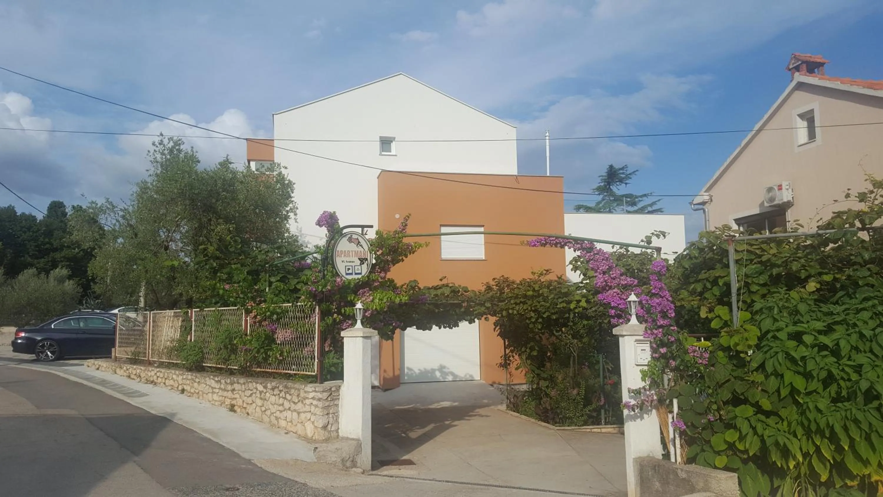 Property building in Apartments Ivanov