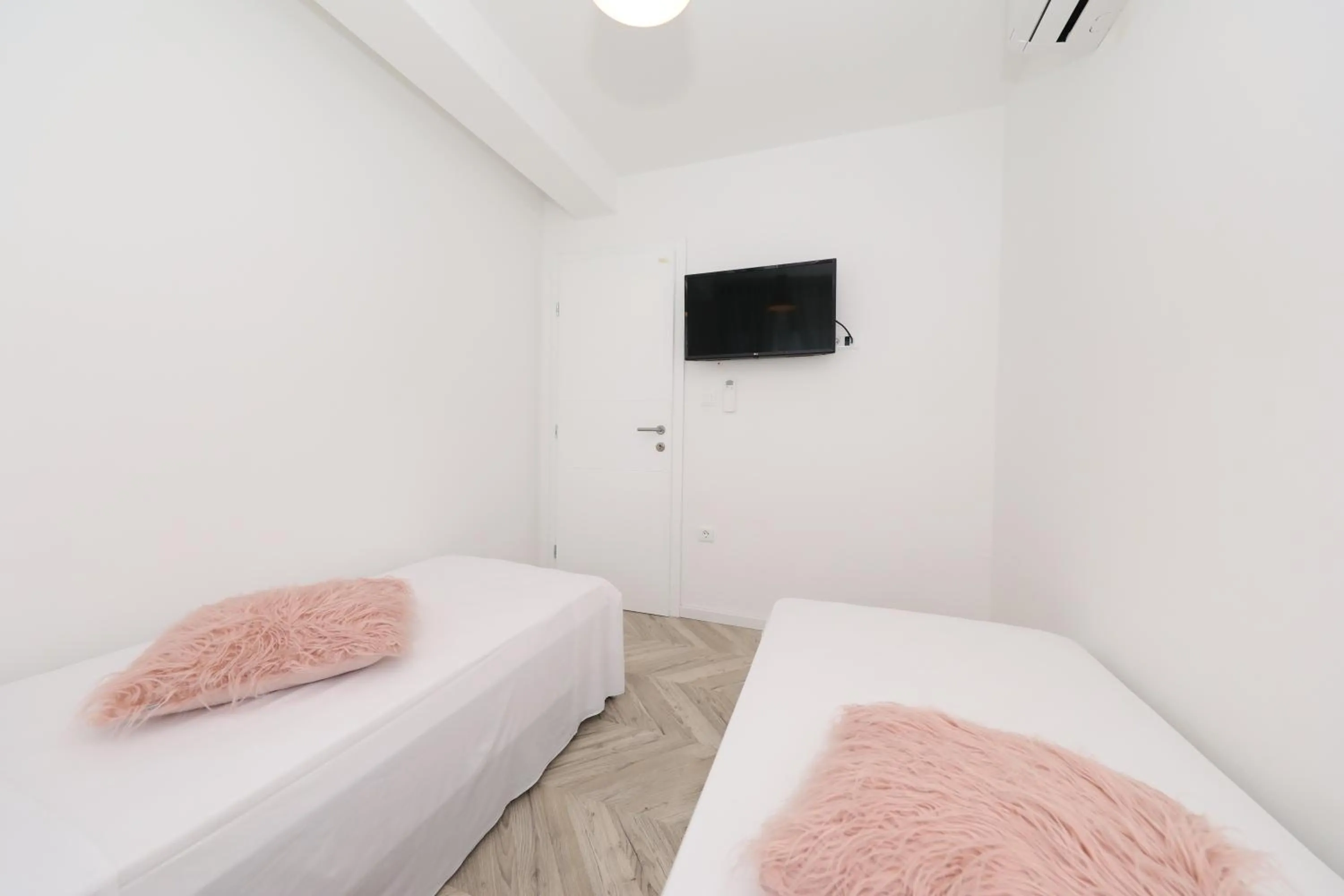 Bed in Apartments Ivanov