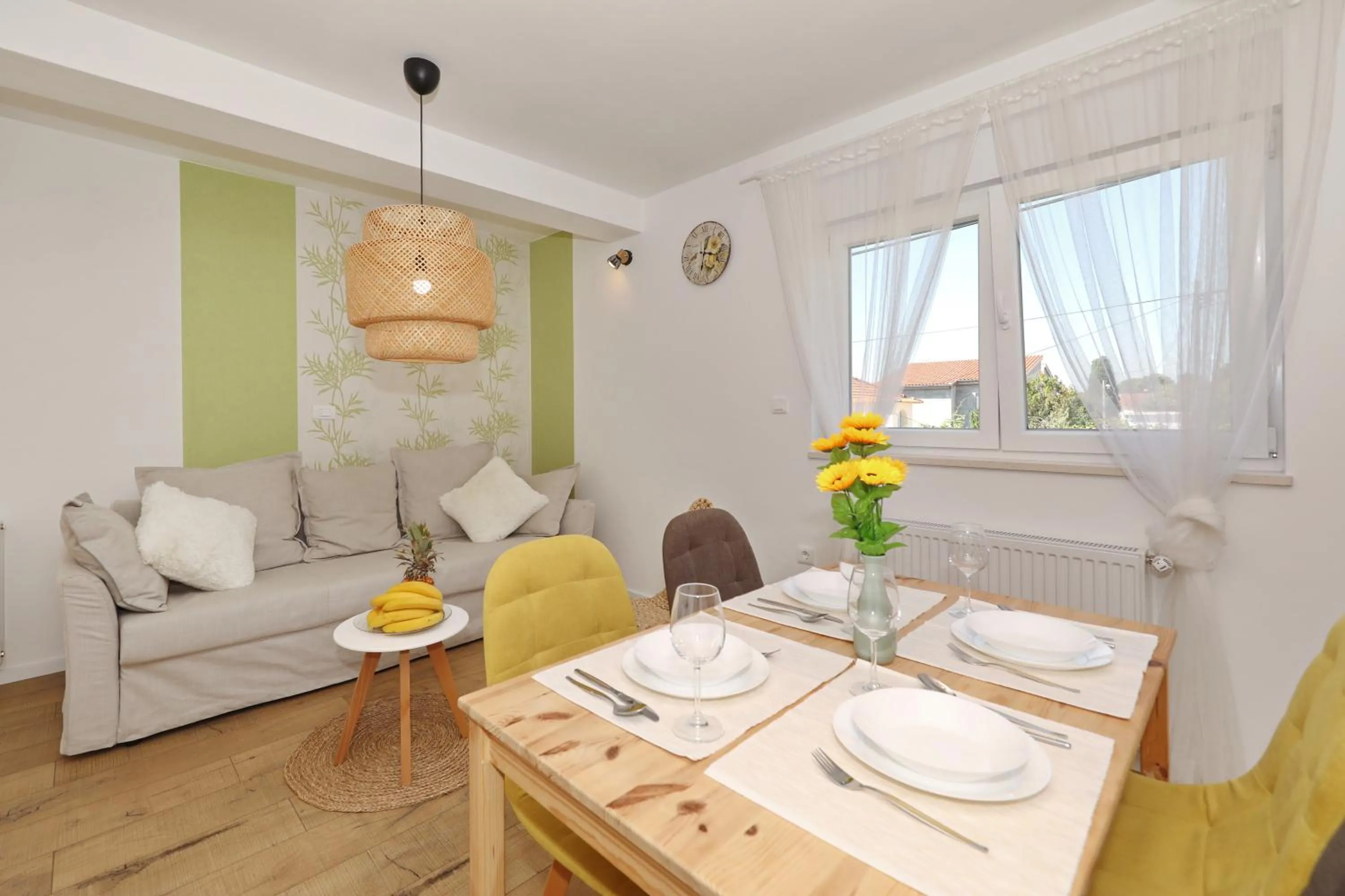 Dining area in Apartments Ivanov