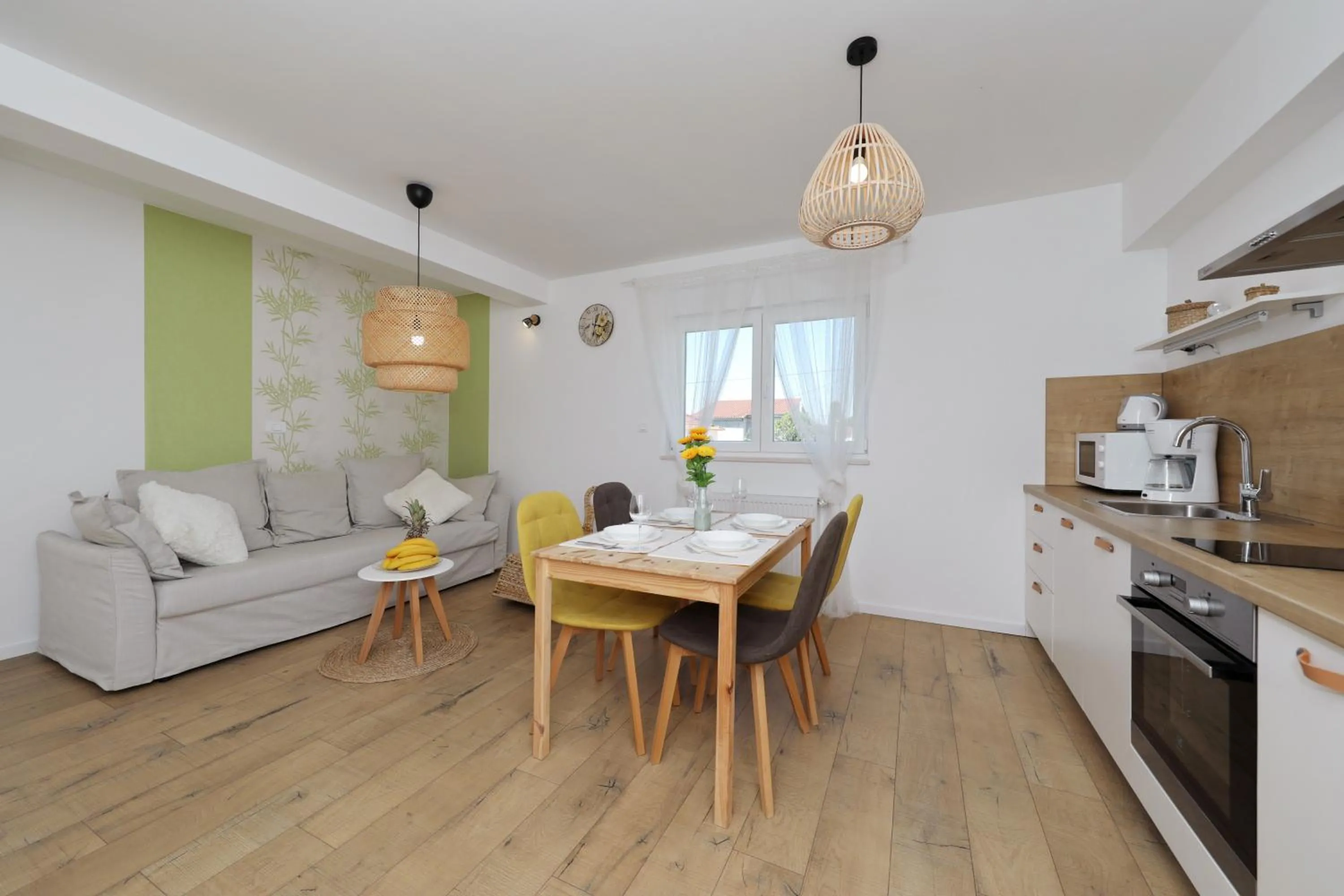 Dining area in Apartments Ivanov