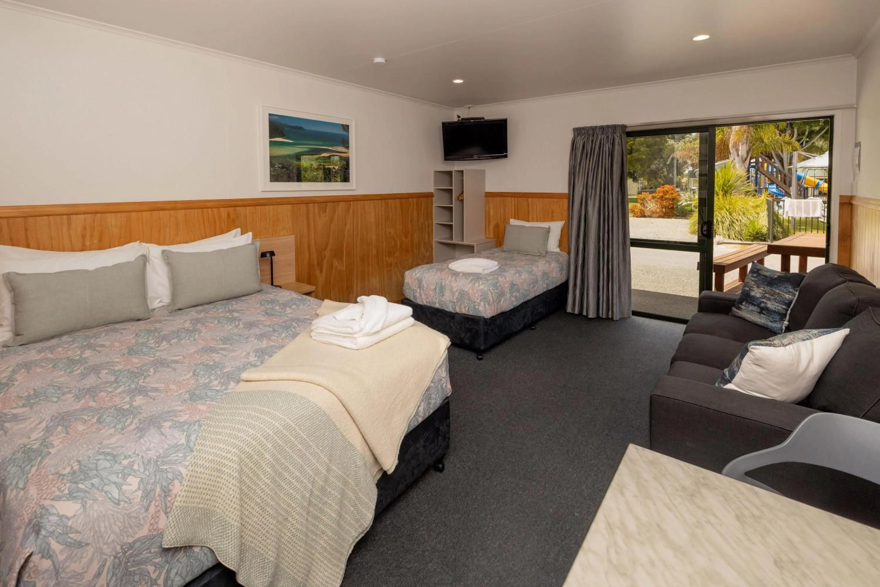TV and multimedia, Bed in Motueka TOP 10 Holiday Park