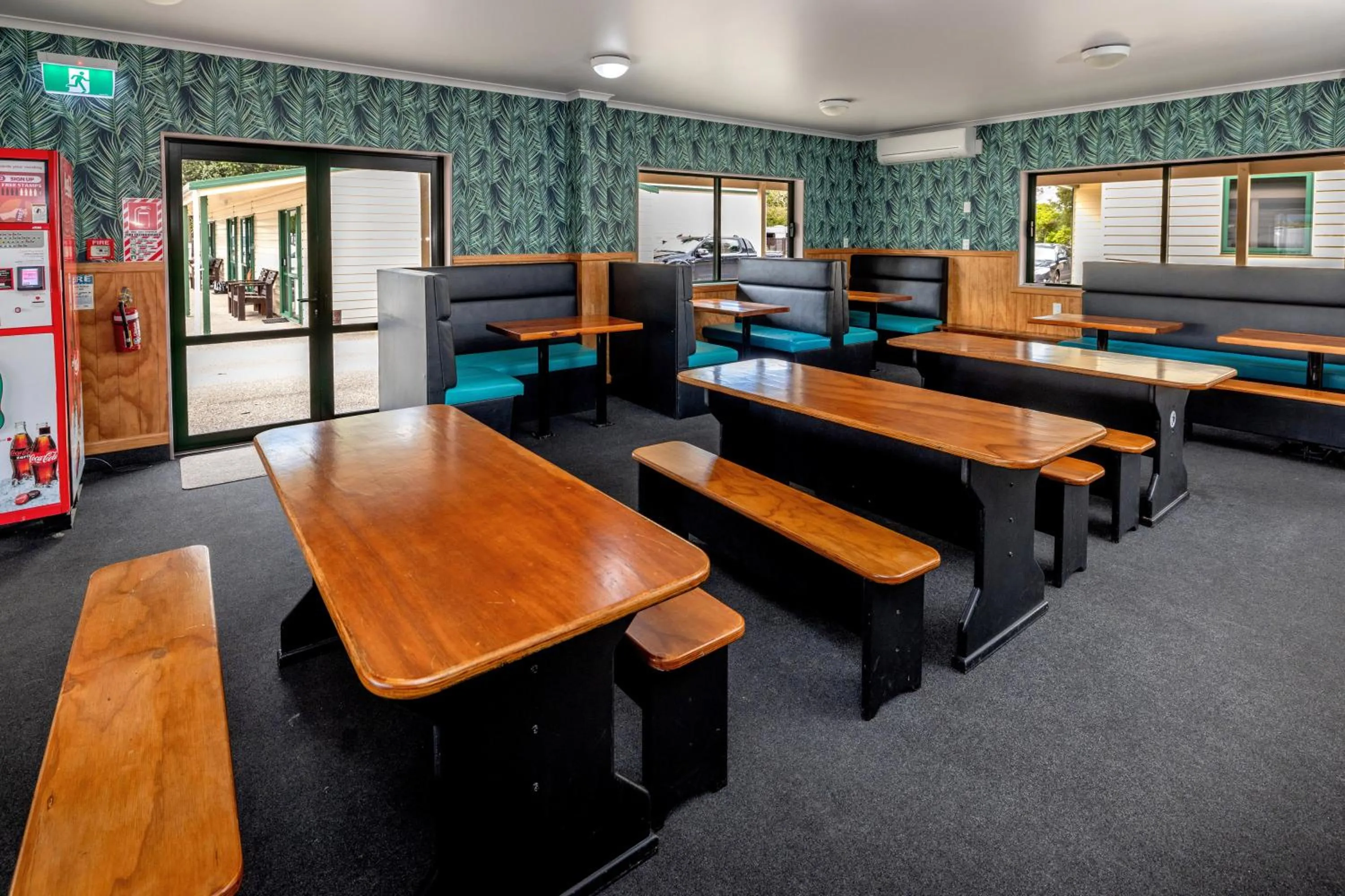 Communal lounge/ TV room in Motueka TOP 10 Holiday Park