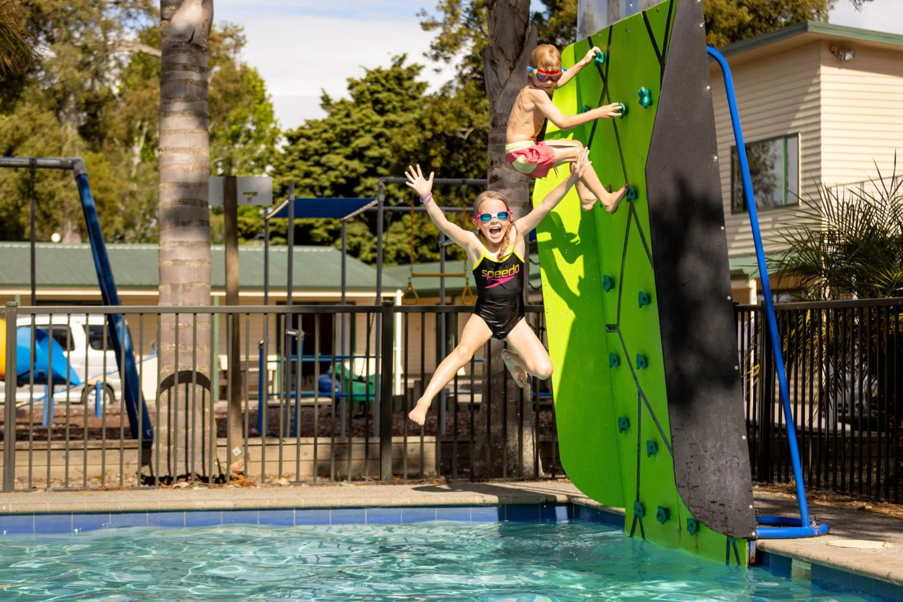 Children play ground in Motueka TOP 10 Holiday Park