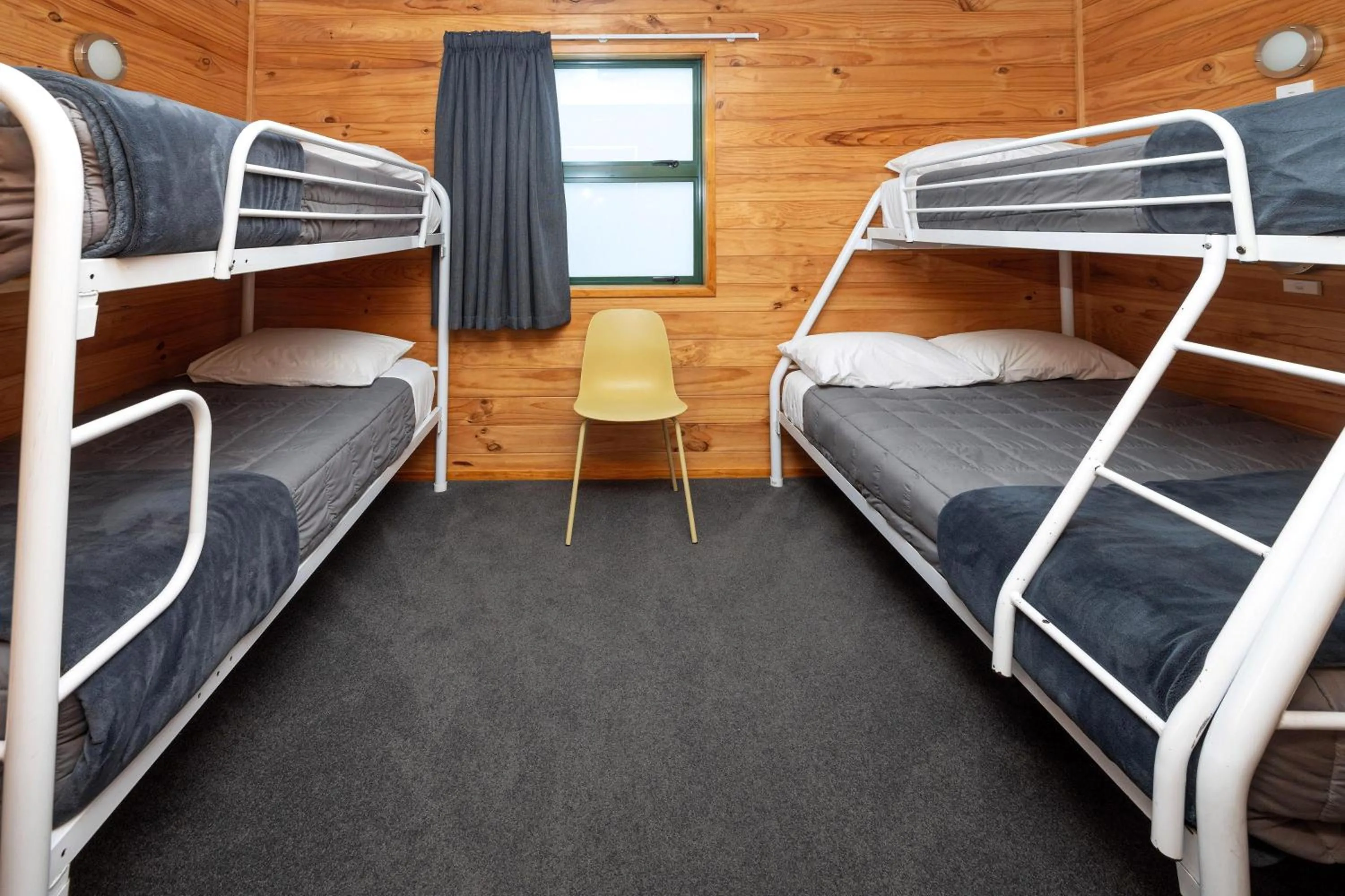 Bedroom, Bed in Motueka TOP 10 Holiday Park