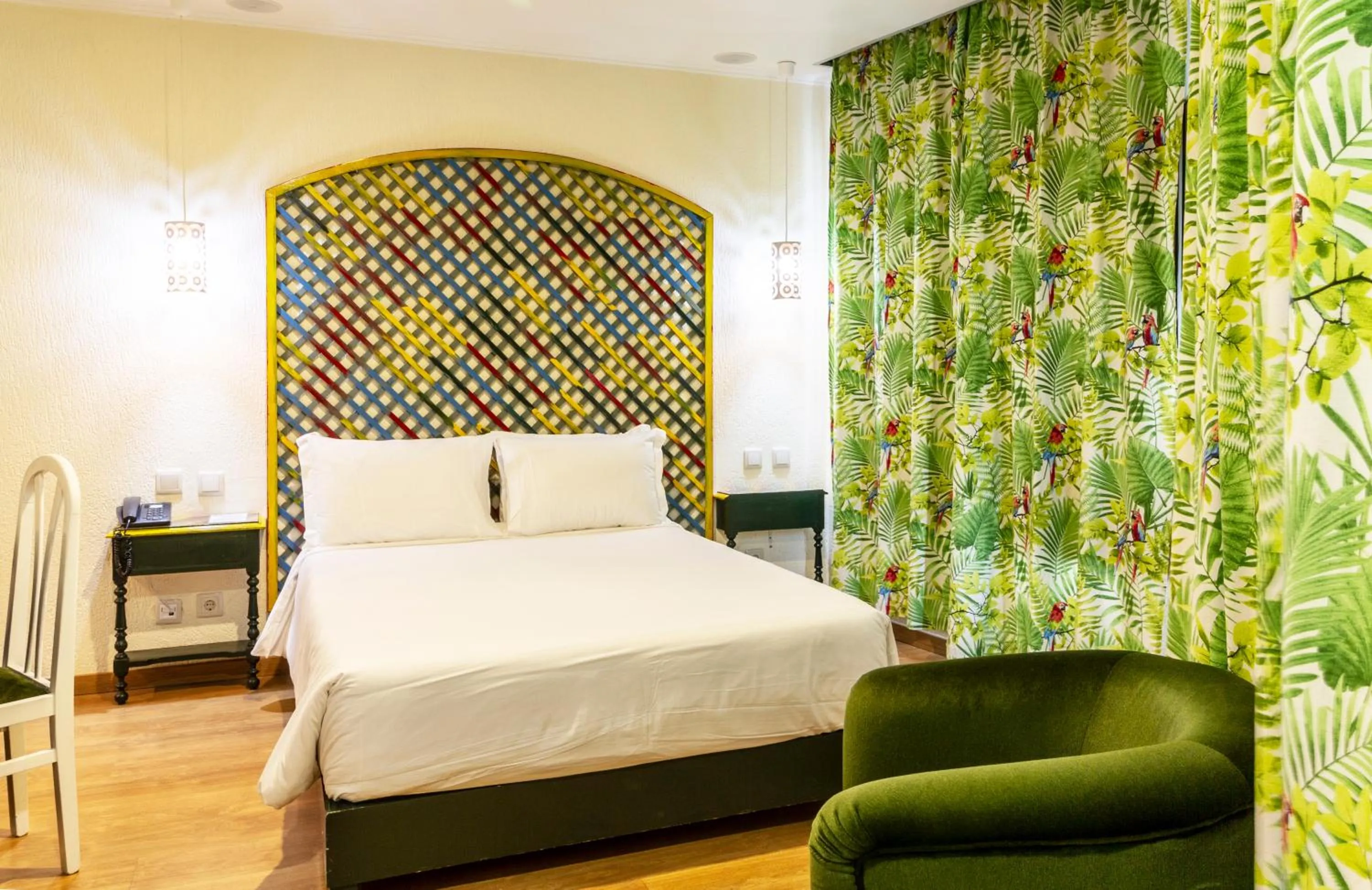 Photo of the whole room, Bed in Hotel A.S. Lisboa