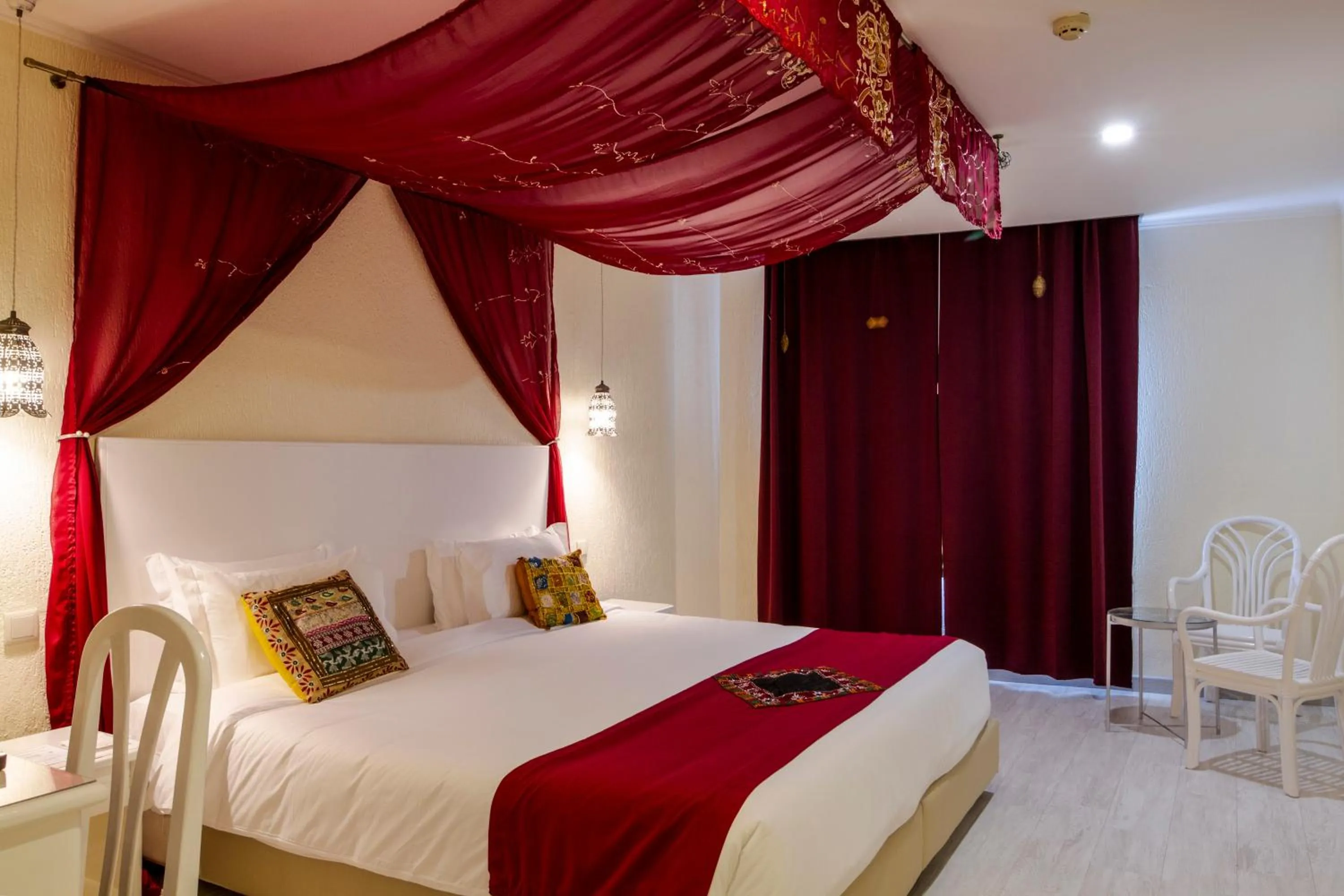 Photo of the whole room, Bed in Hotel A.S. Lisboa