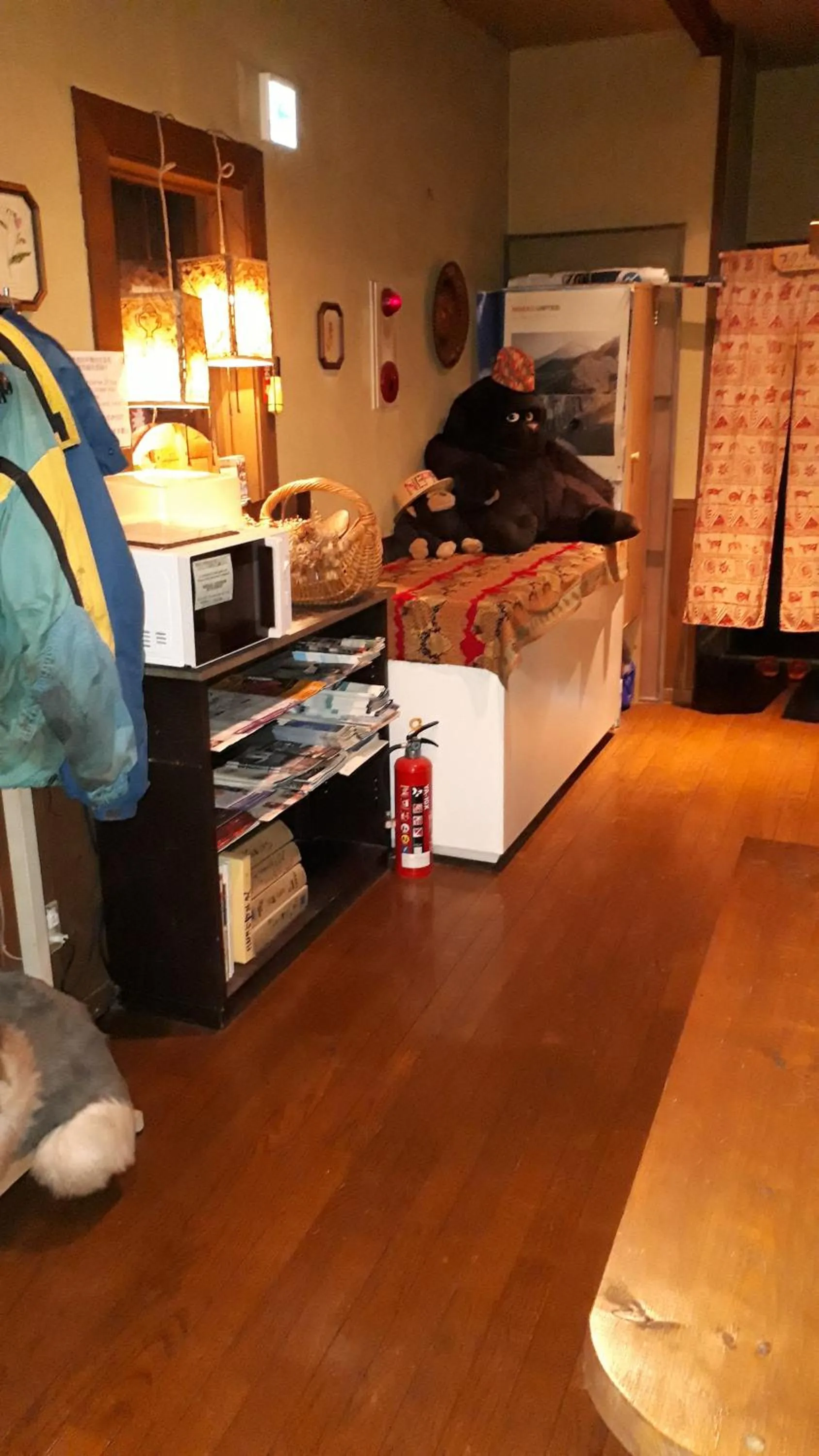 Restaurant/places to eat in Bistare Kana