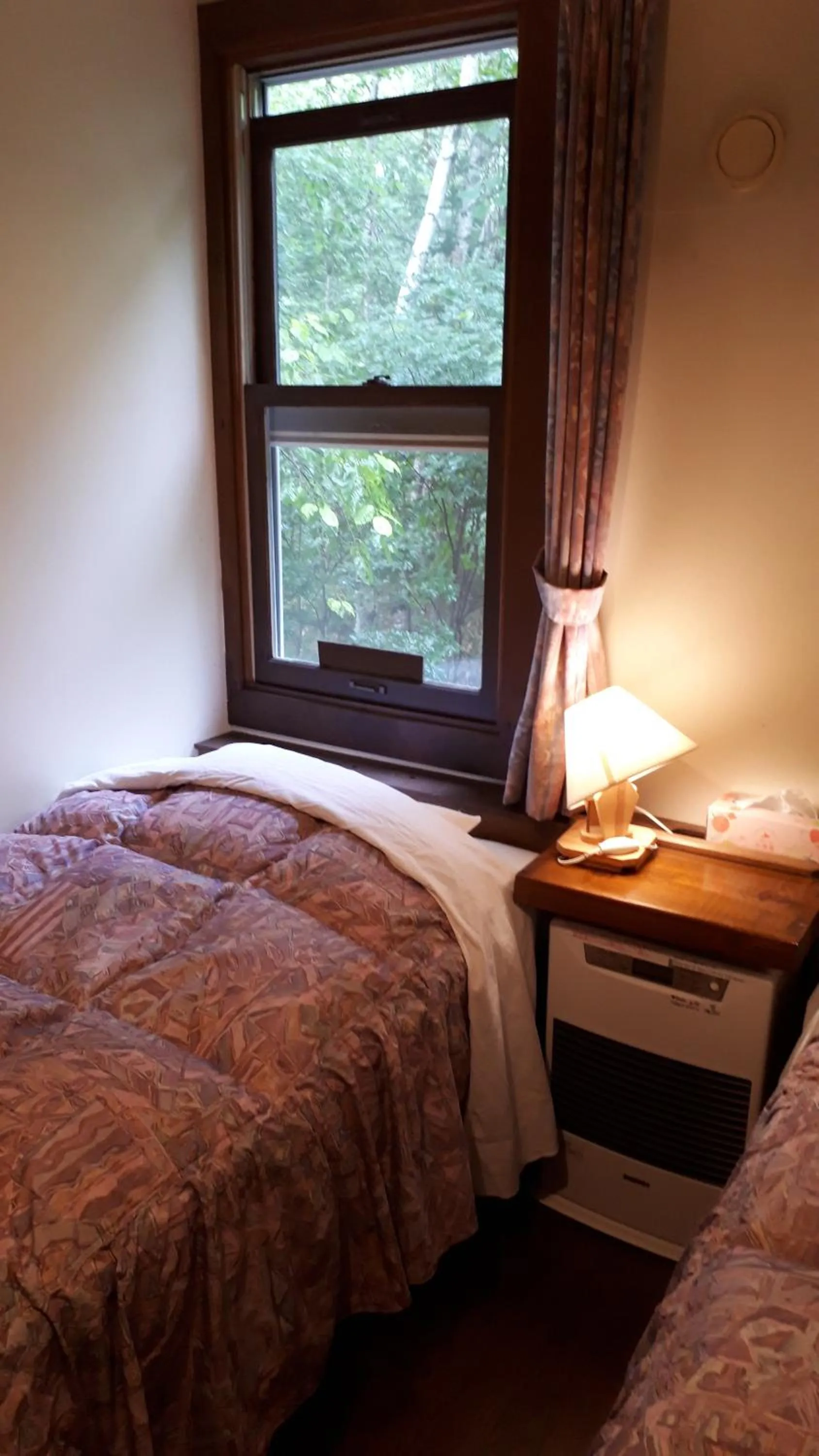 Bedroom, Bed in Bistare Kana