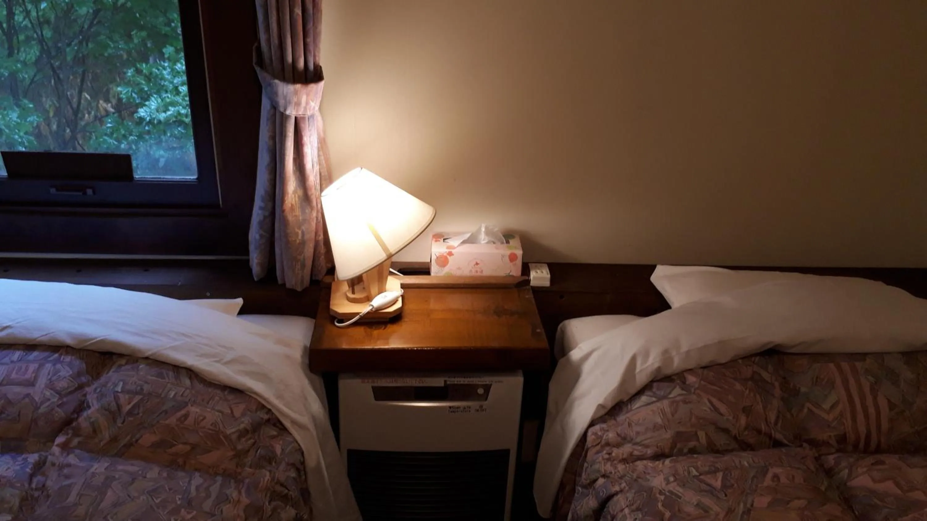 Bedroom, Bed in Bistare Kana