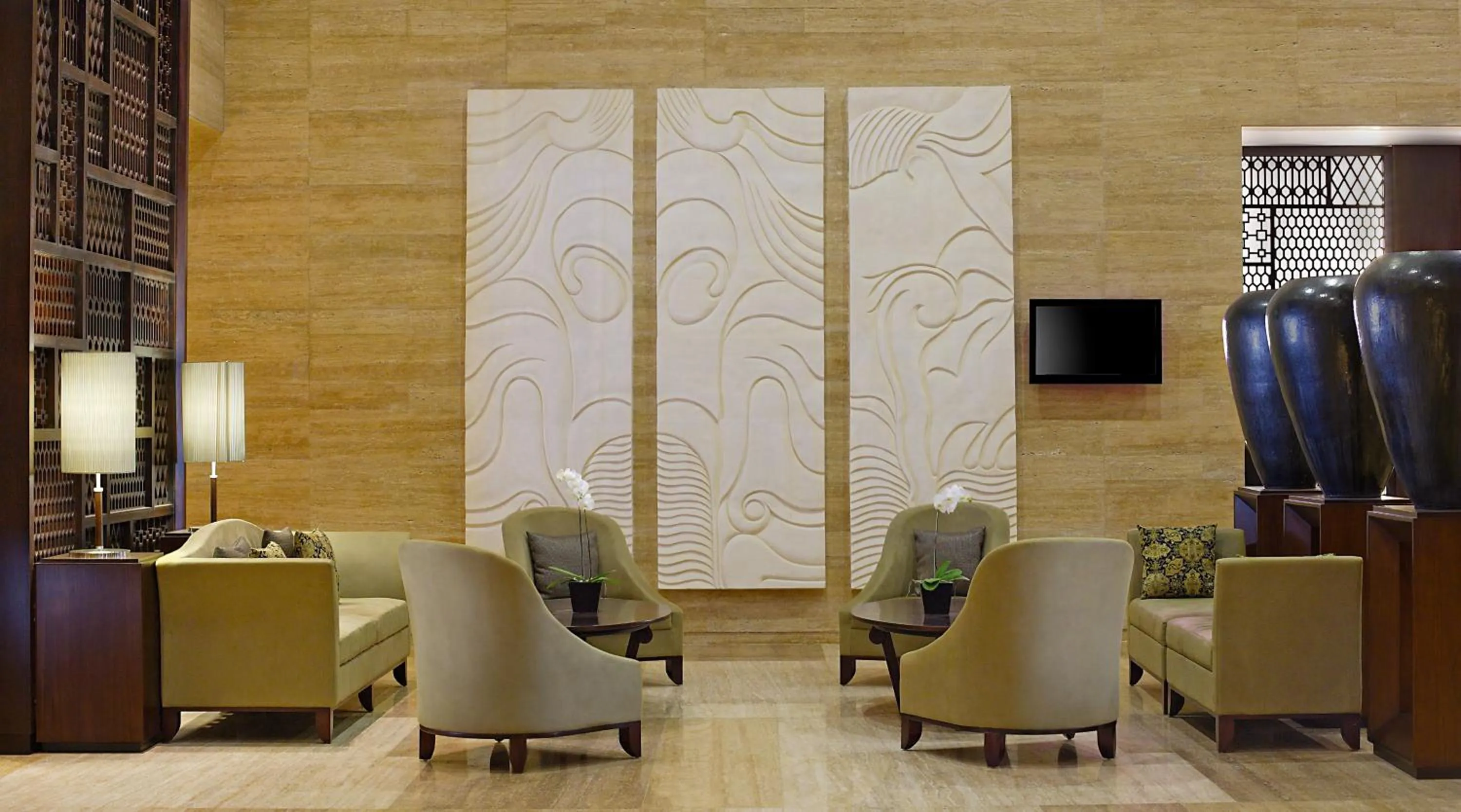 Lobby or reception in Hotel Santika Mataram
