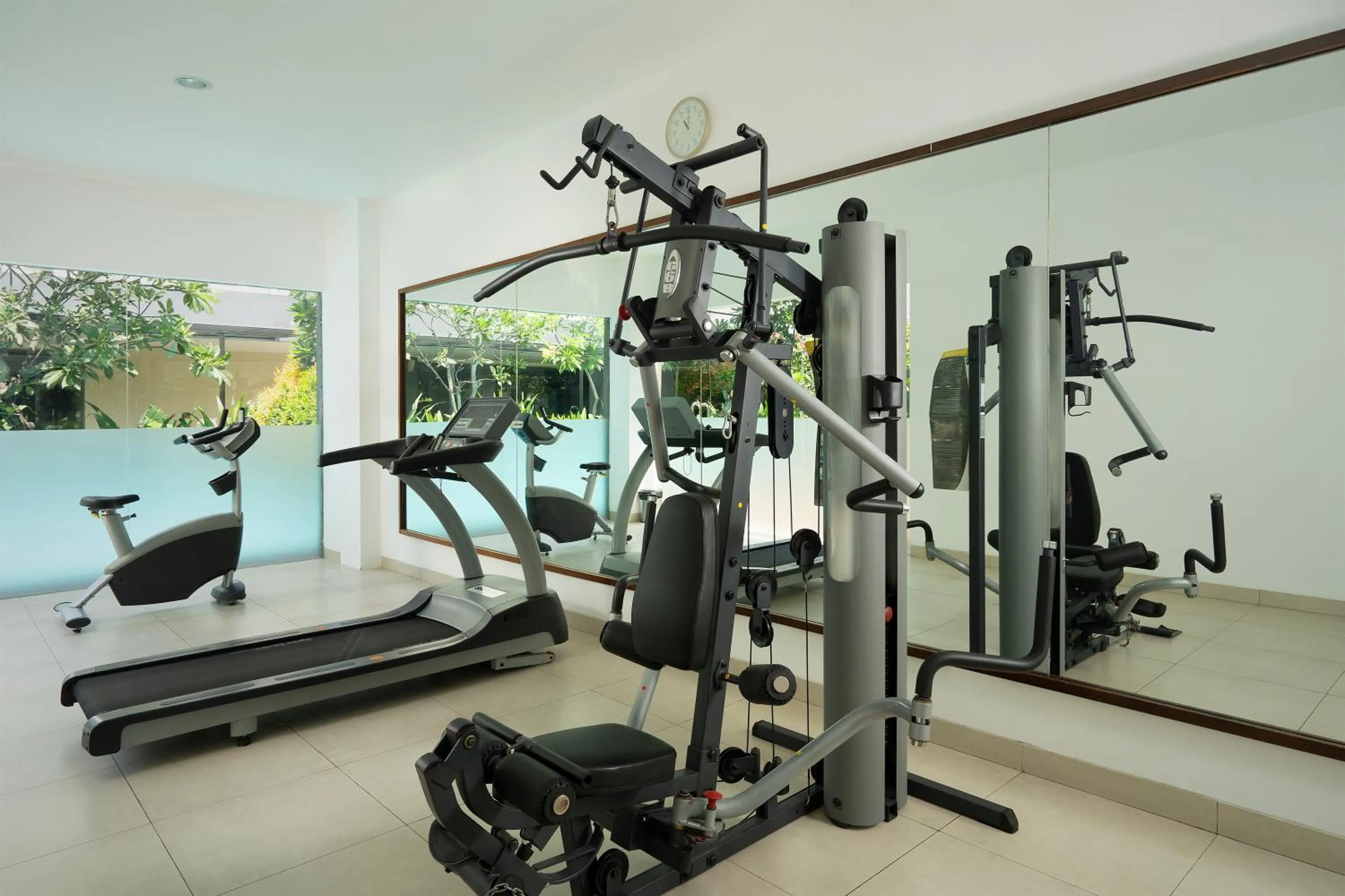 Fitness centre/facilities in Hotel Santika Mataram