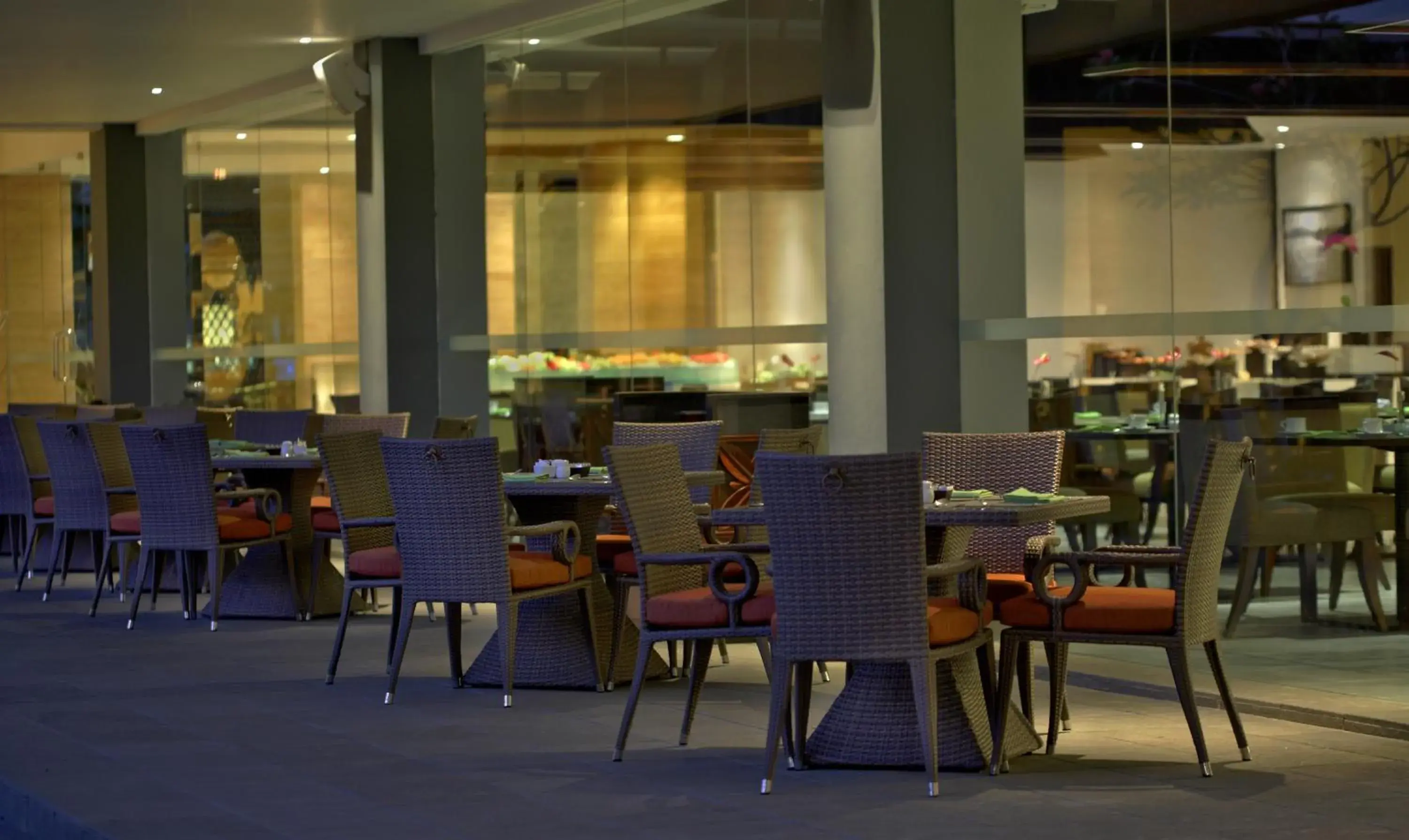 Restaurant/places to eat in Hotel Santika Mataram Restaurant/places to eat in Hotel Santika Mataram