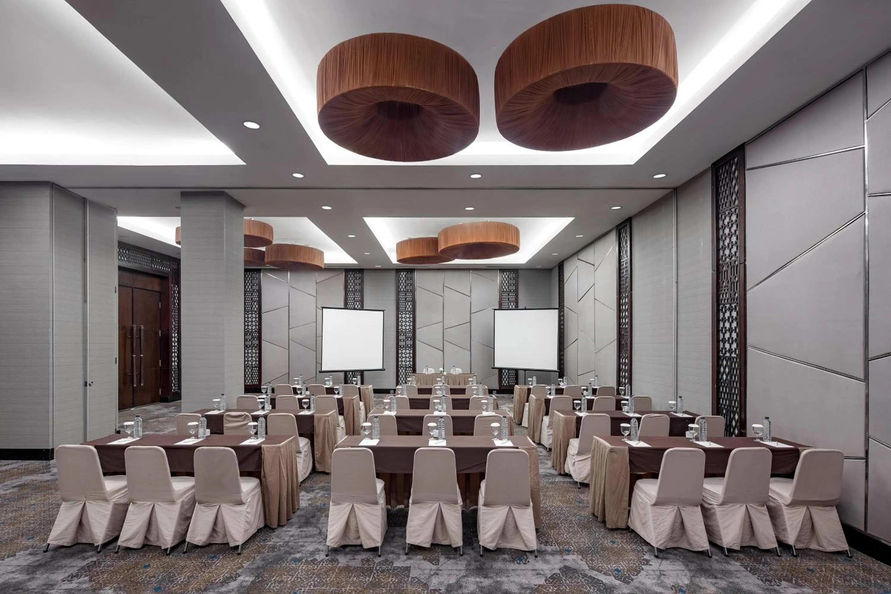 Meeting/conference room in Hotel Santika Mataram