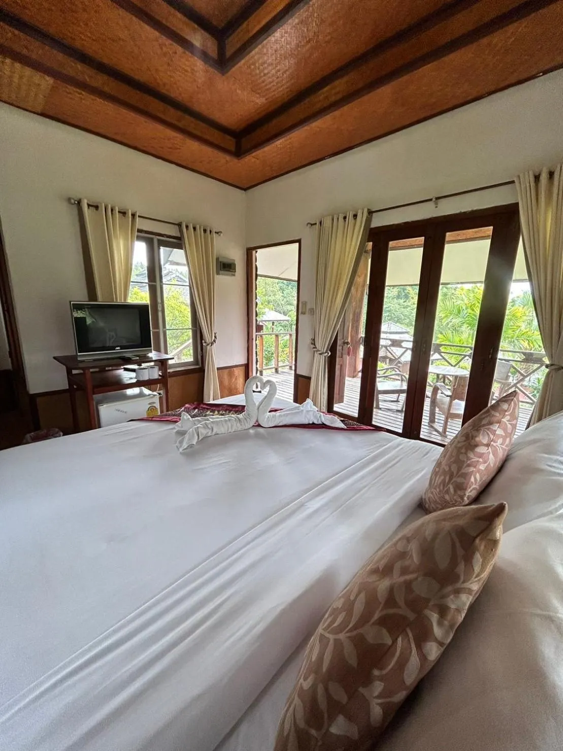 TV and multimedia in Pai Love & Baan Chonphao Resort