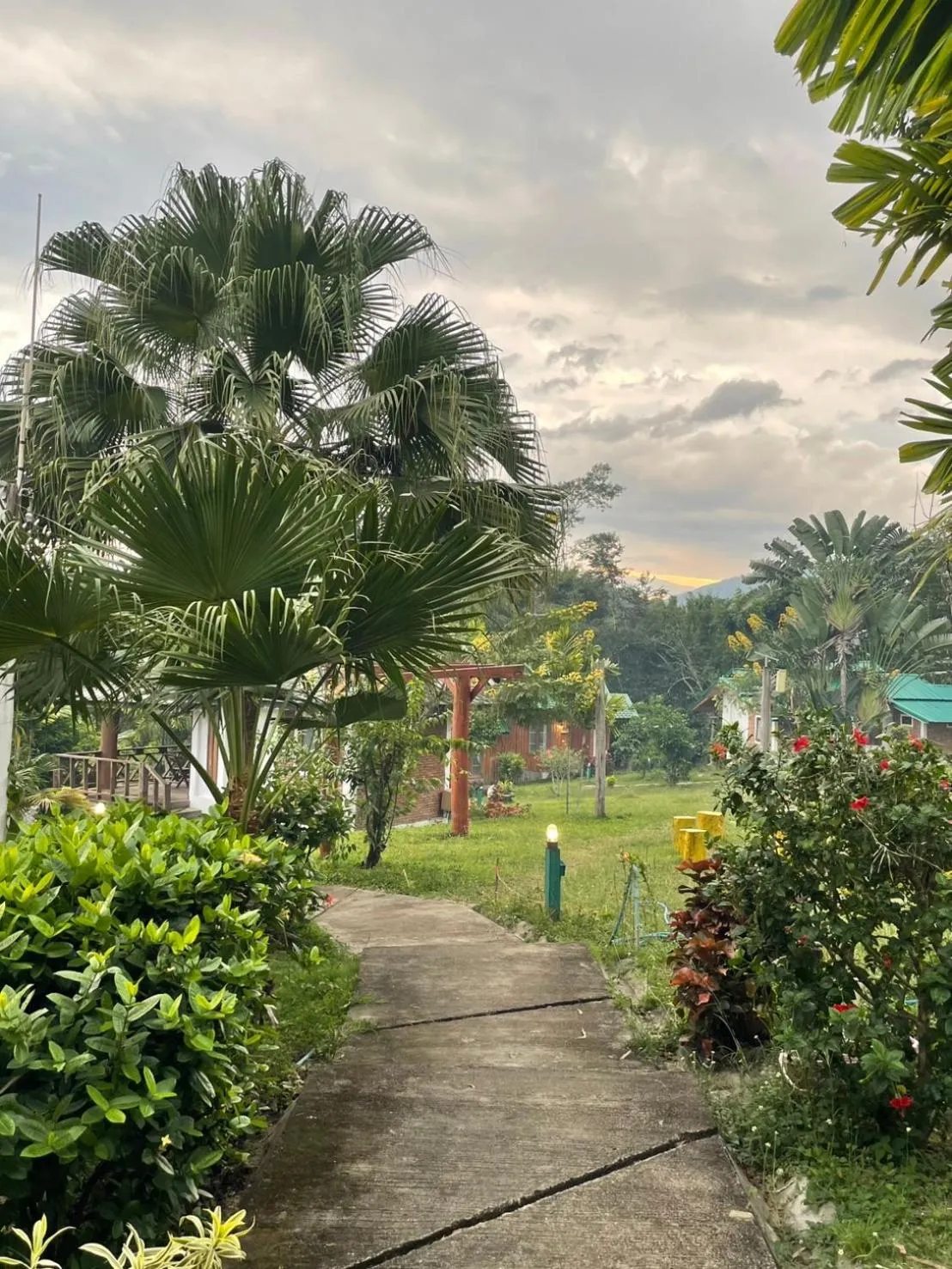 Pai Love & Baan Chonphao Resort