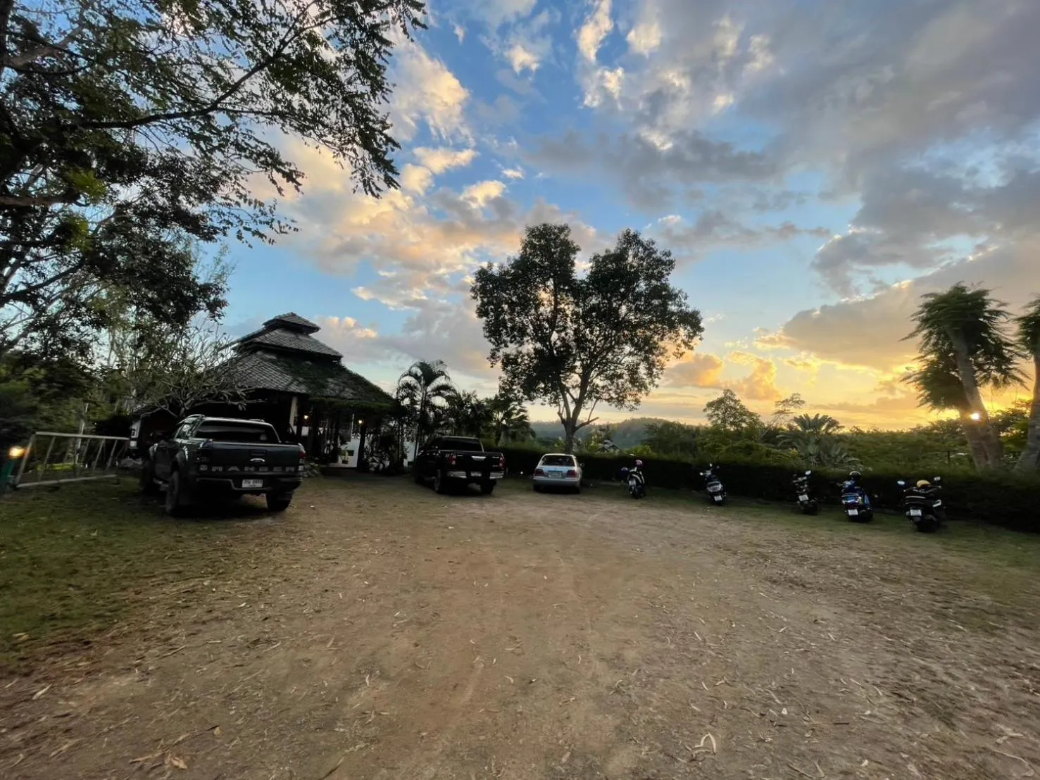 Pai Love & Baan Chonphao Resort