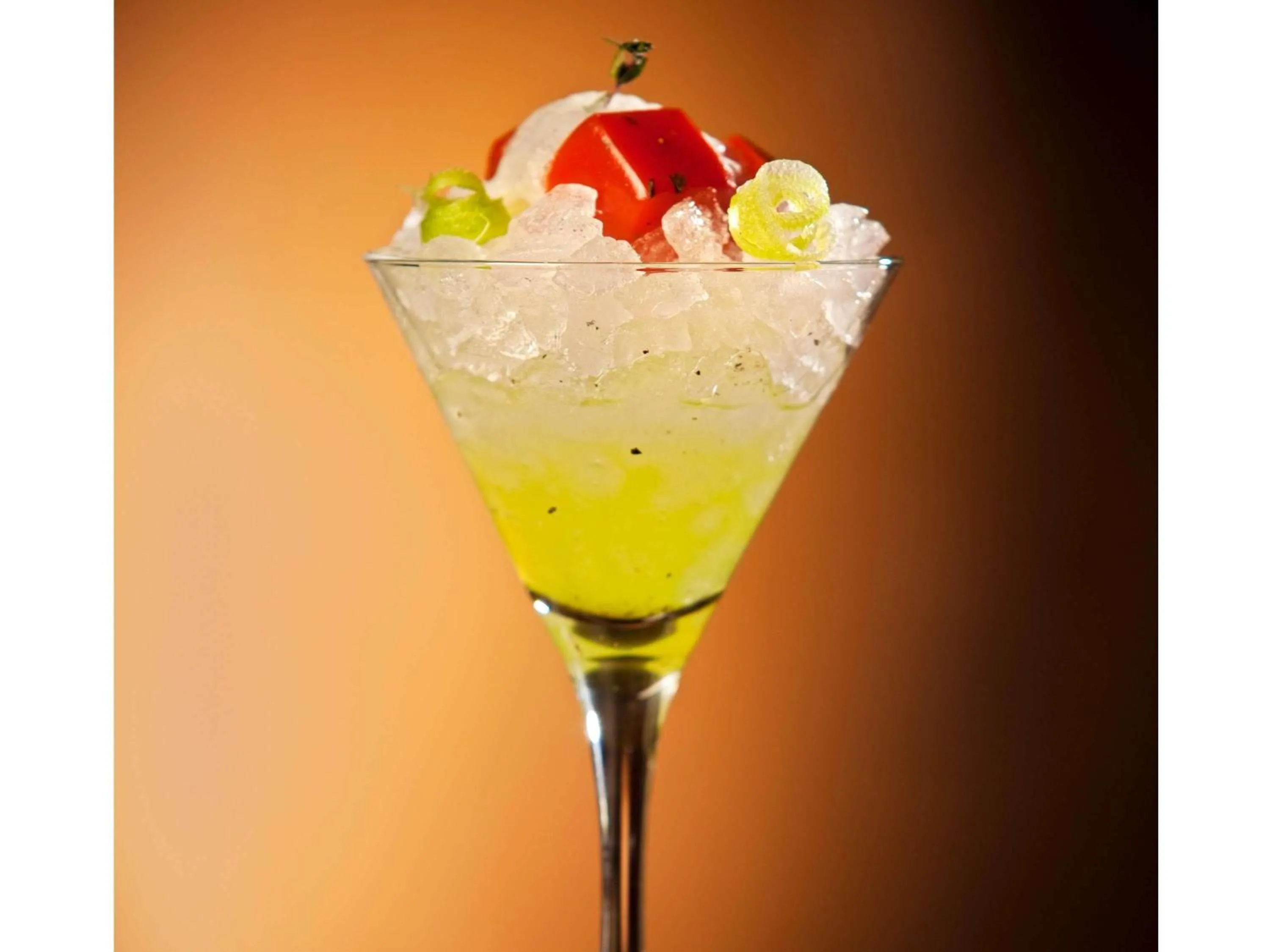 Lounge or bar in Fairmont Beijing - 20 minutes to Forbidden City by metro