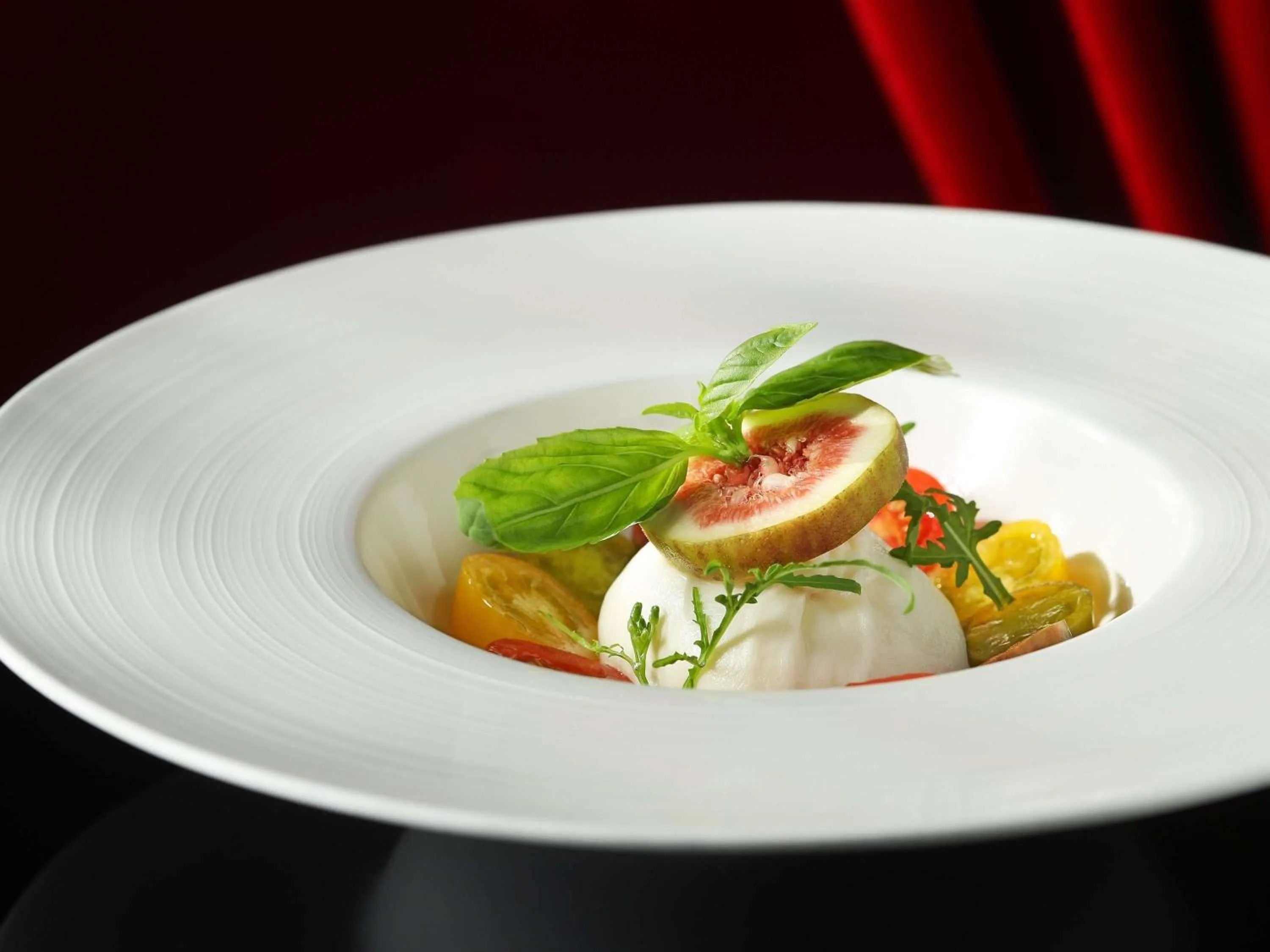 Restaurant/places to eat in Fairmont Beijing - 20 minutes to Forbidden City by metro