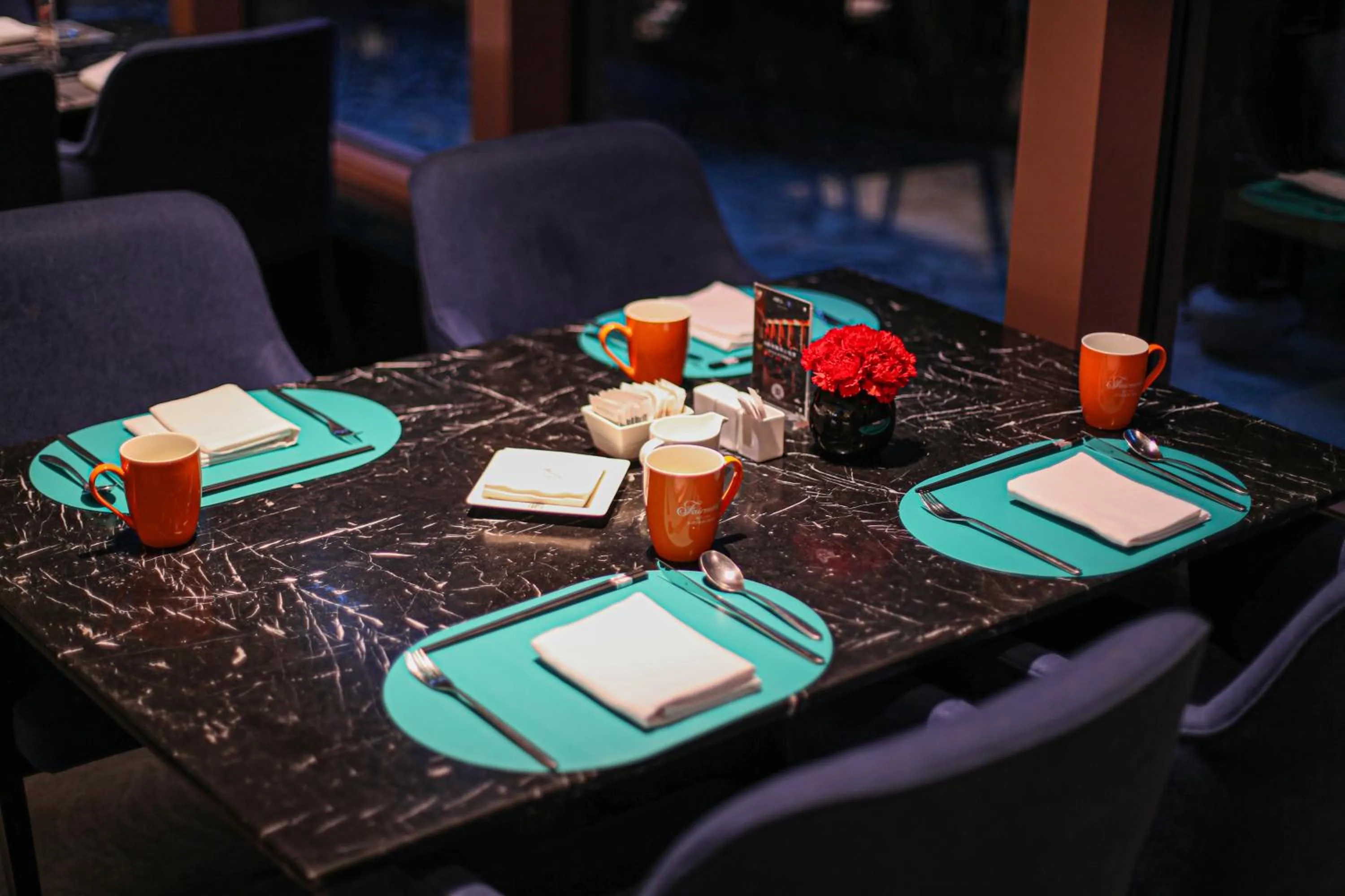 Breakfast in Fairmont Beijing - 20 minutes to Forbidden City by metro