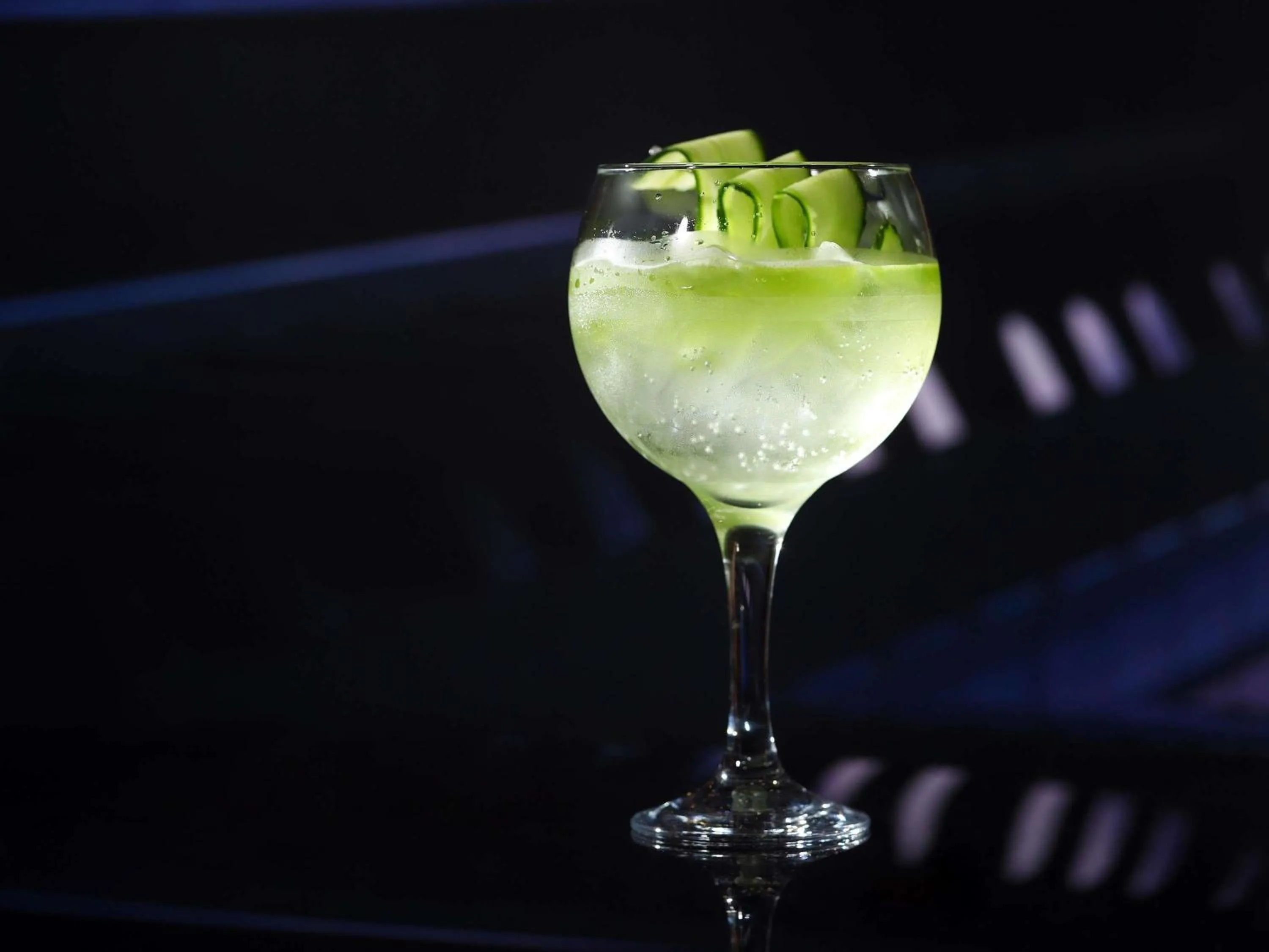 Lounge or bar in Fairmont Beijing - 20 minutes to Forbidden City by metro