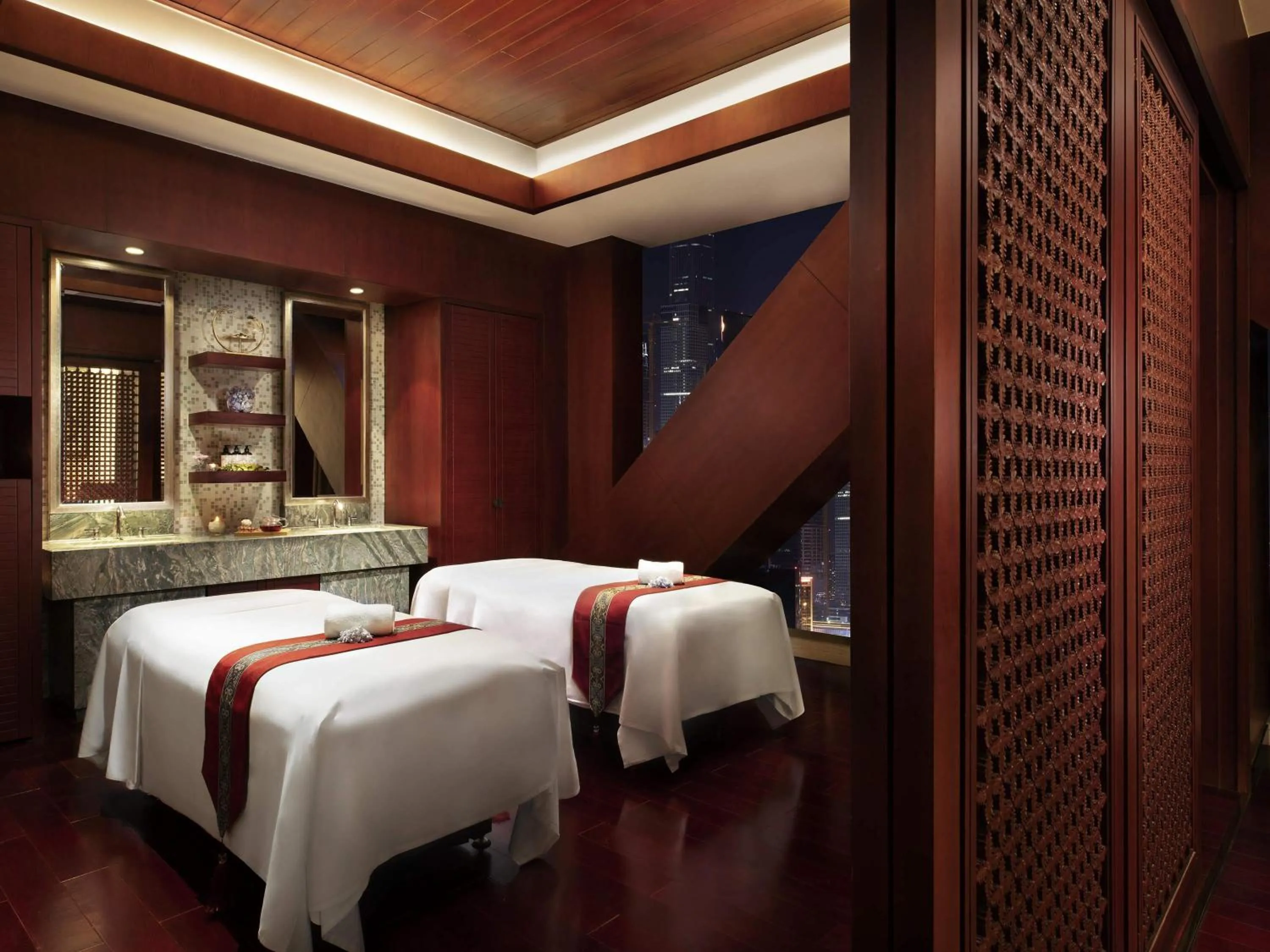 Spa and wellness centre/facilities, Bed in Fairmont Beijing - 20 minutes to Forbidden City by metro