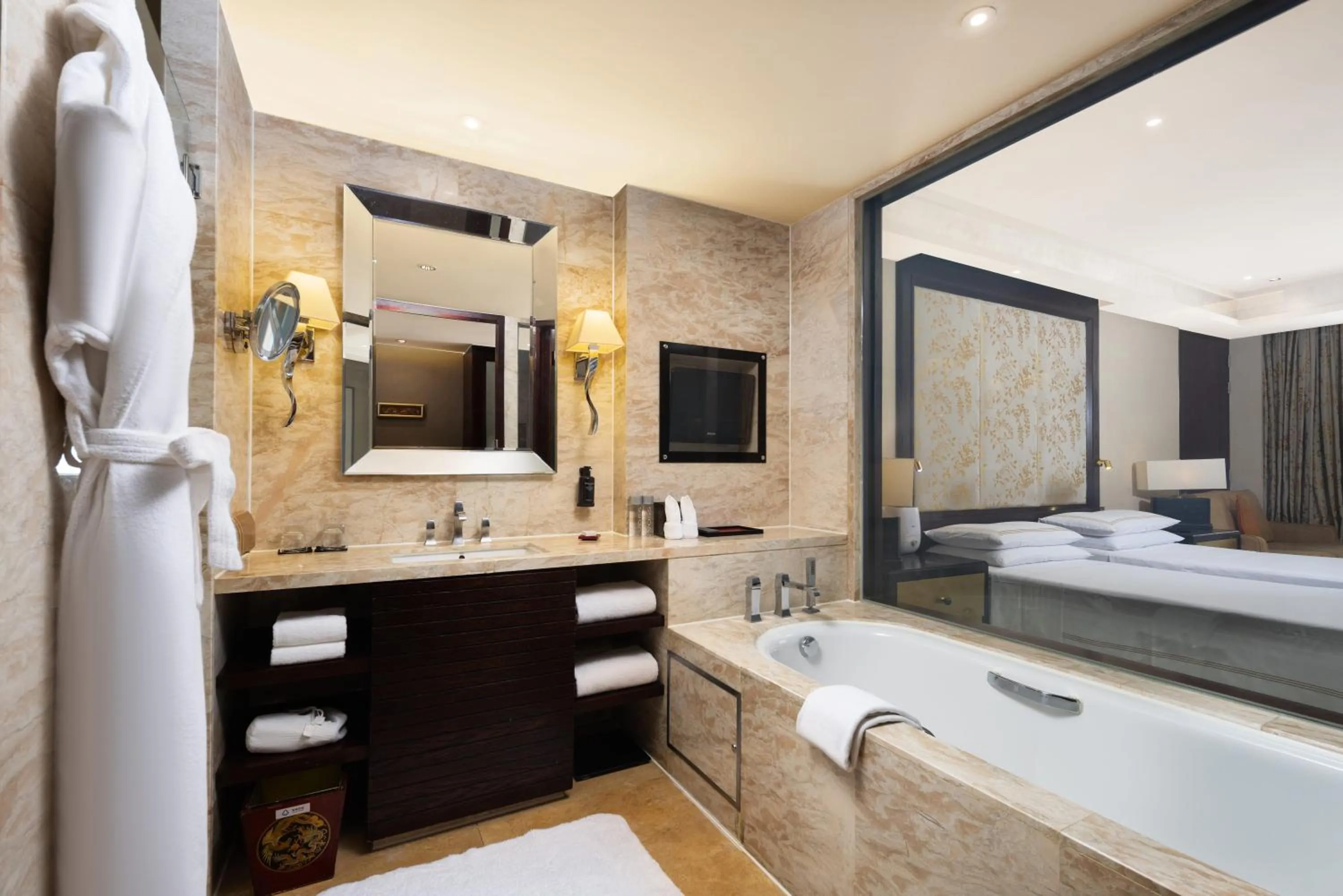 Toilet in Fairmont Beijing - 20 minutes to Forbidden City by metro