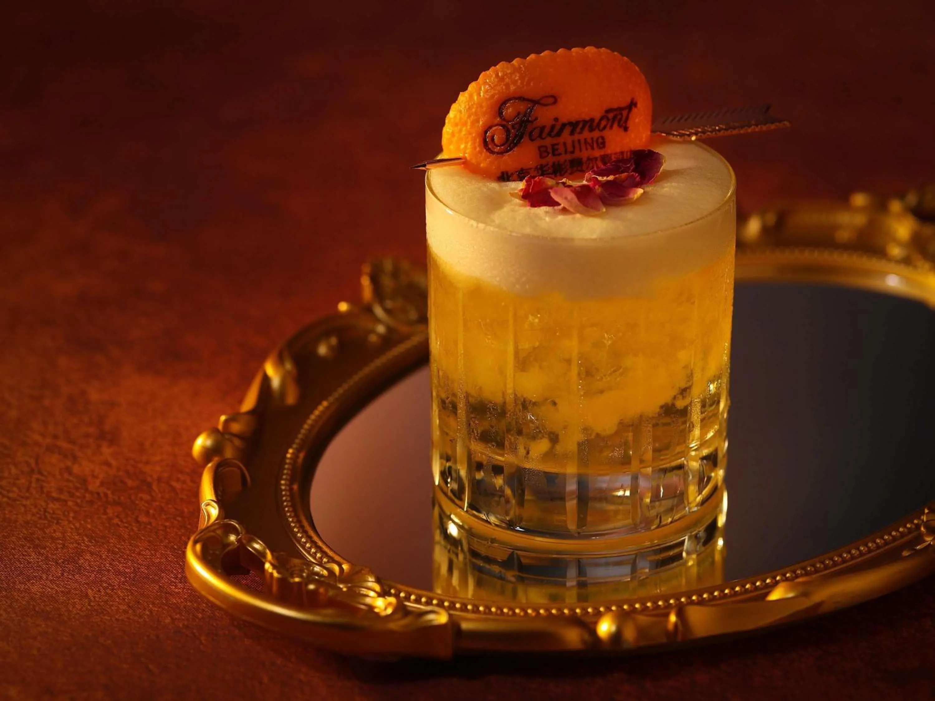 Lounge or bar in Fairmont Beijing