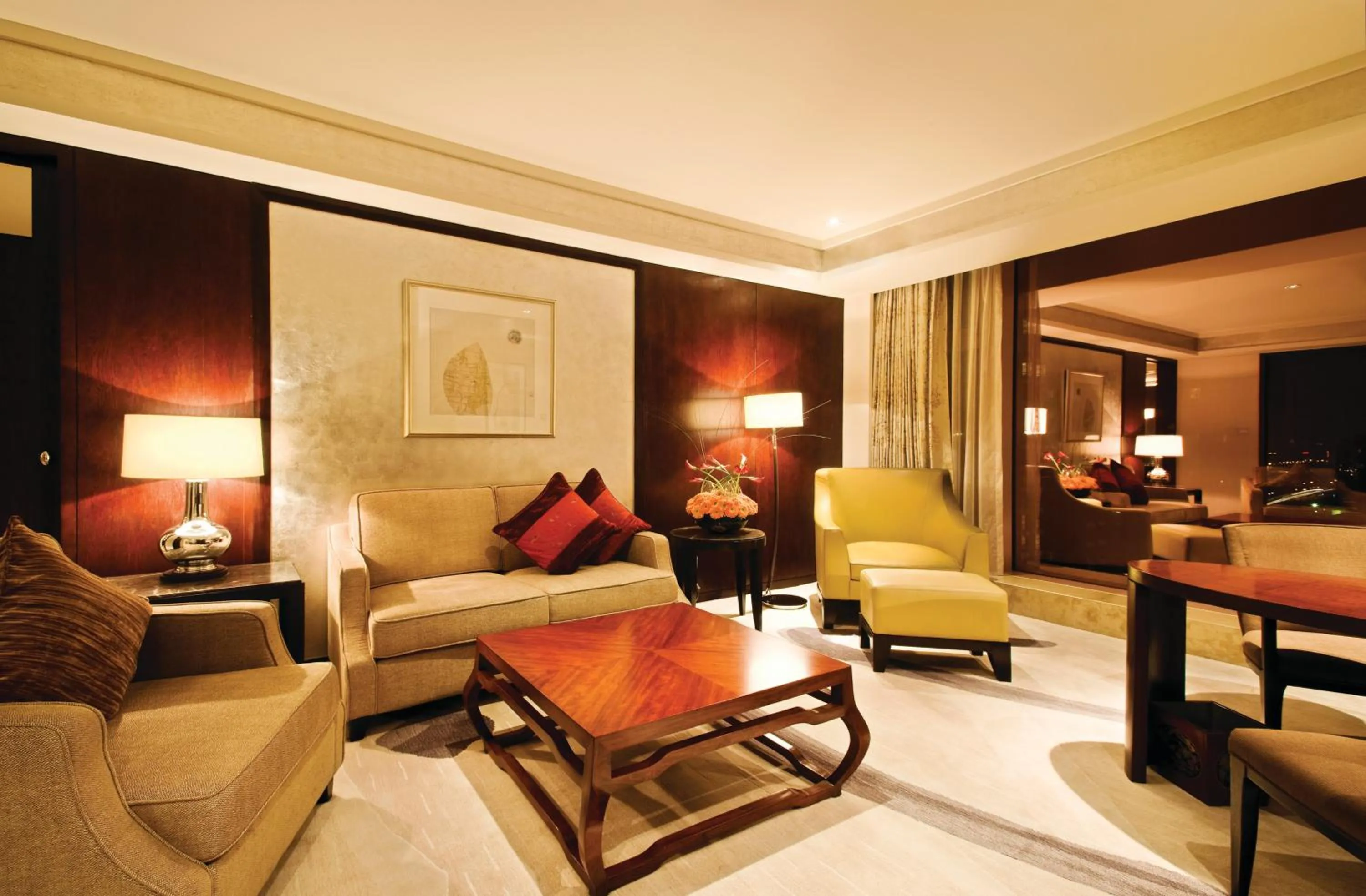 Living room in Fairmont Beijing - 20 minutes to Forbidden City by metro