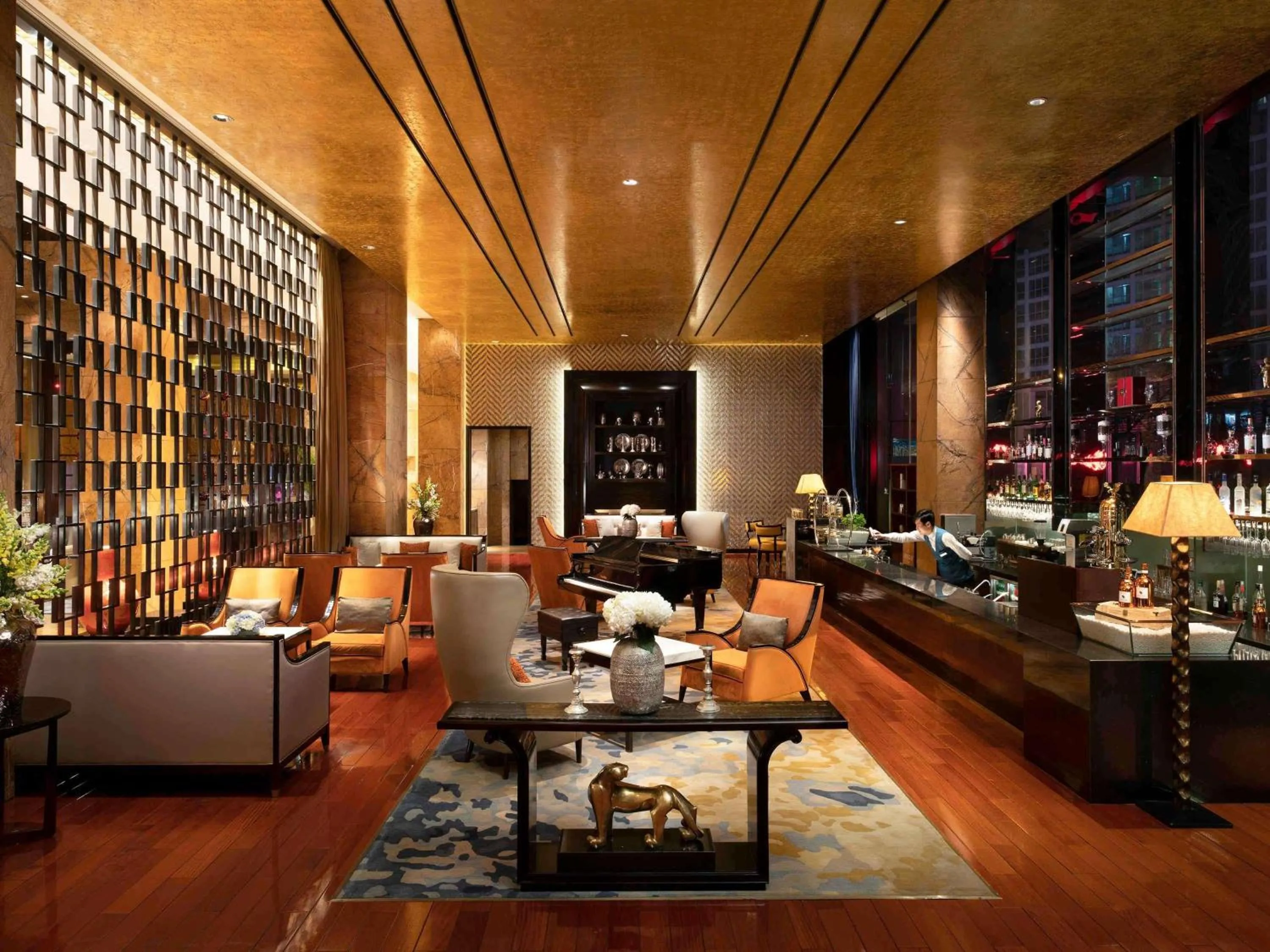 Lounge or bar in Fairmont Beijing - 20 minutes to Forbidden City by metro