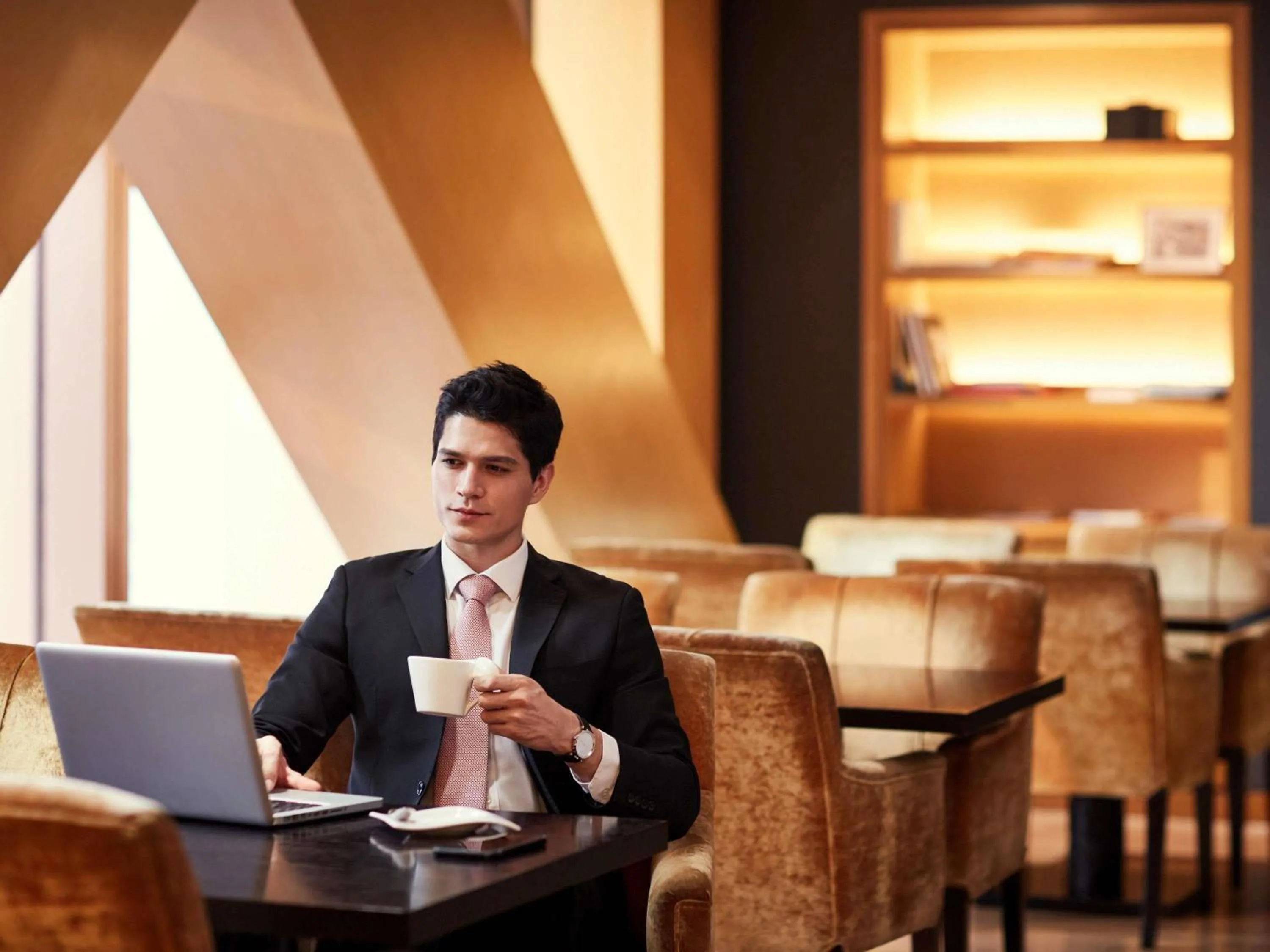 Business facilities in Fairmont Beijing - 20 minutes to Forbidden City by metro