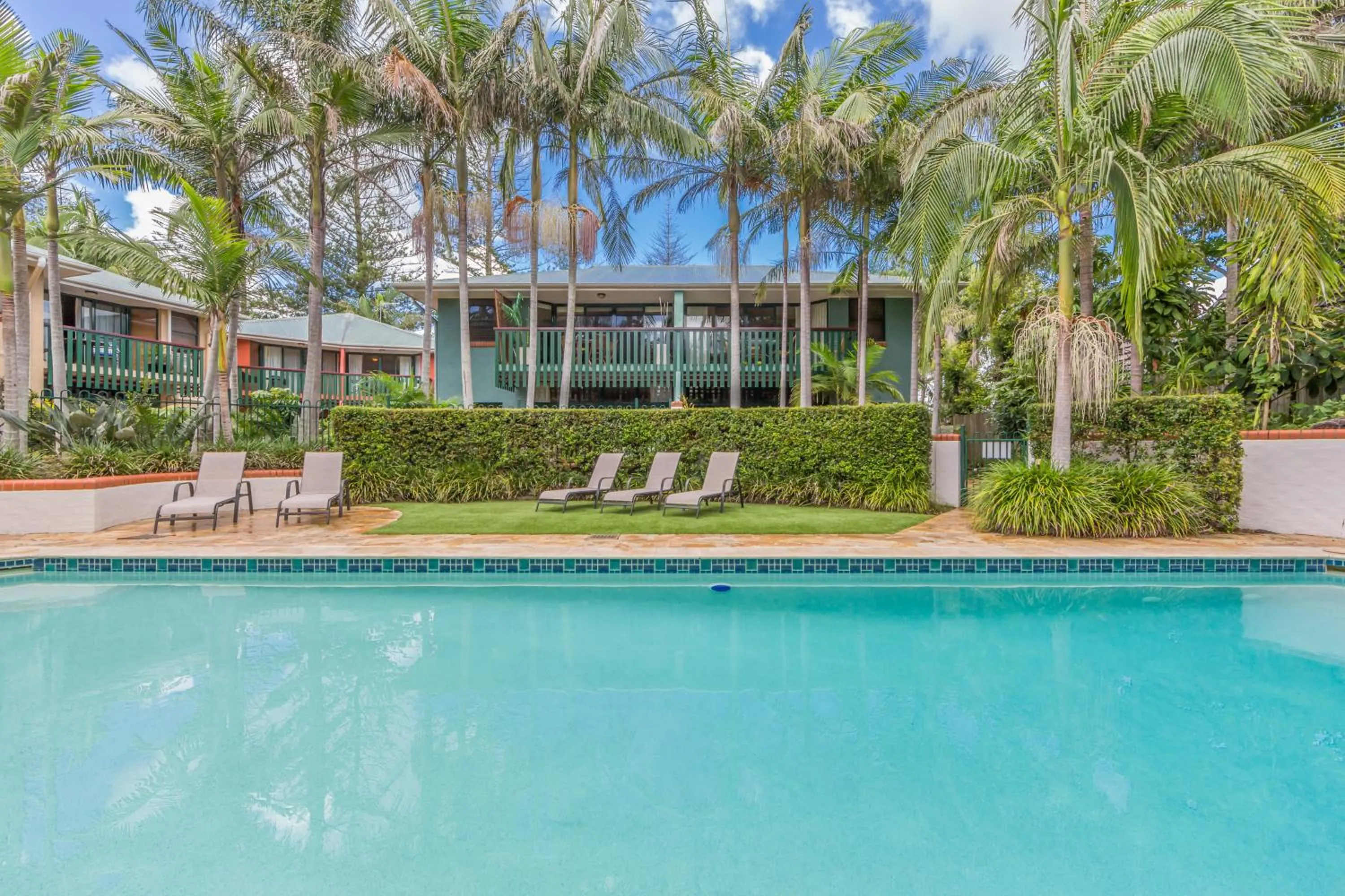Swimming pool in The Crest Byron Bay