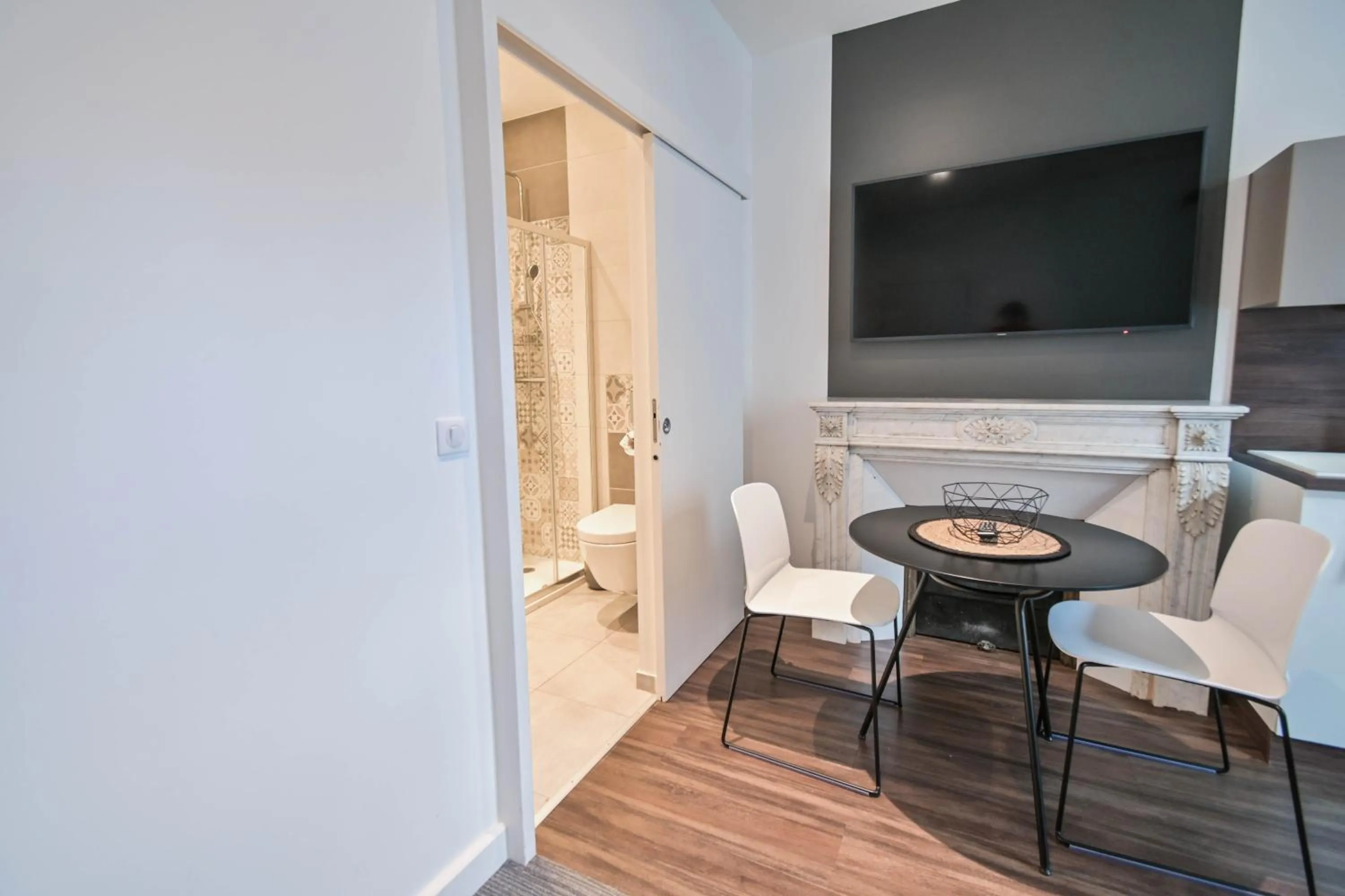 TV and multimedia in Les cles du 27 Paris