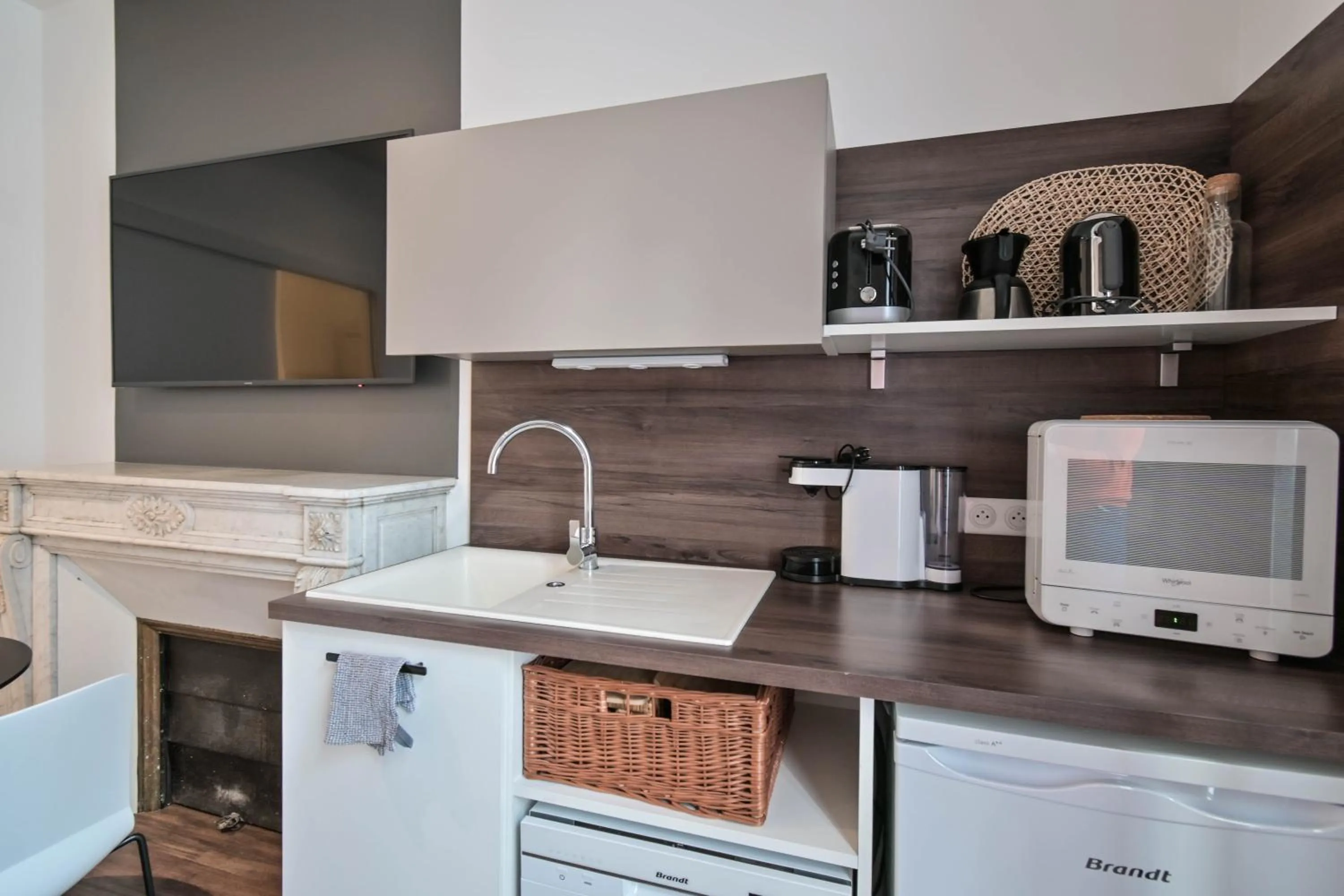 Coffee/tea facilities in Les cles du 27 Paris