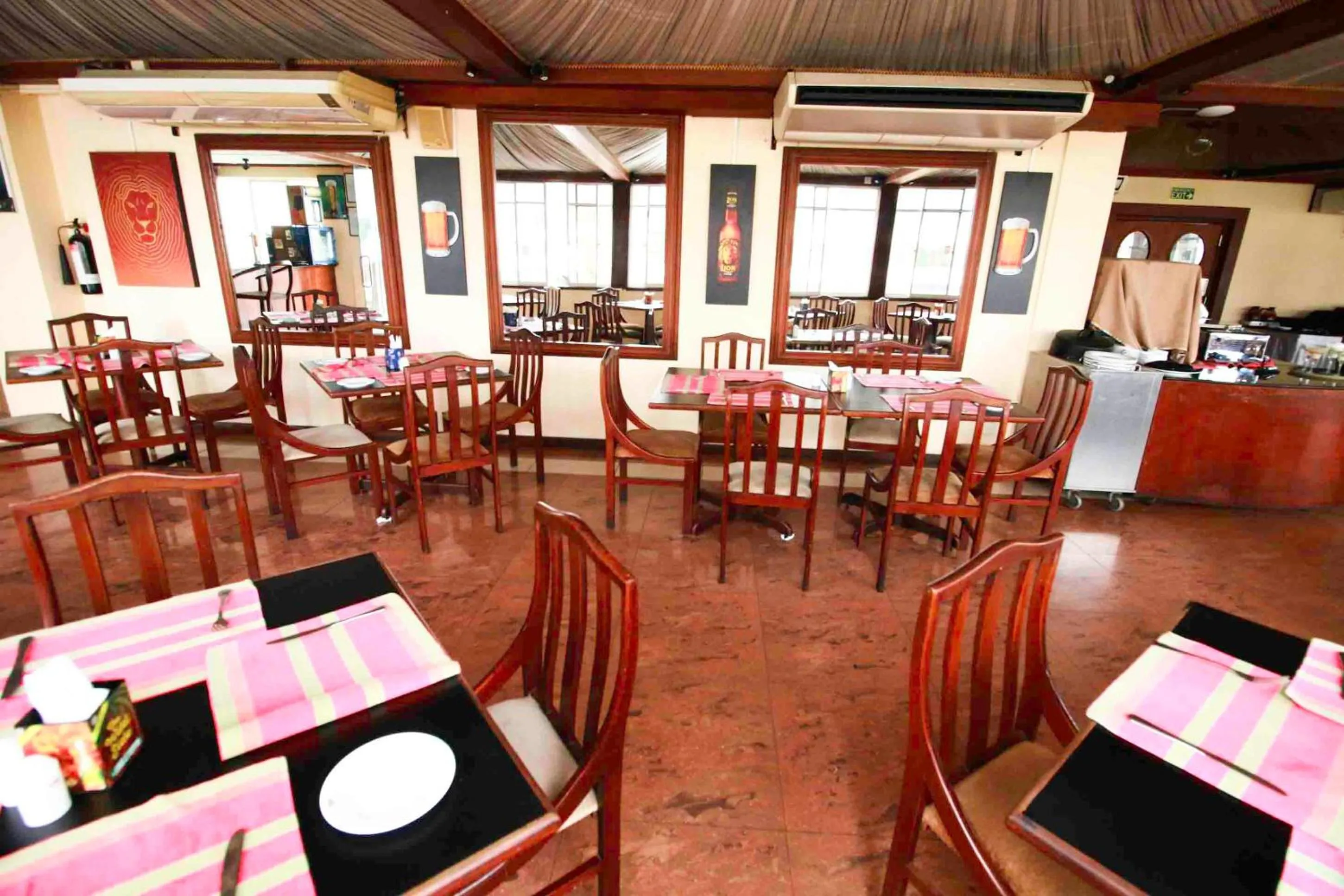 Restaurant/places to eat in Colombo City Hotels (Pvt) Ltd