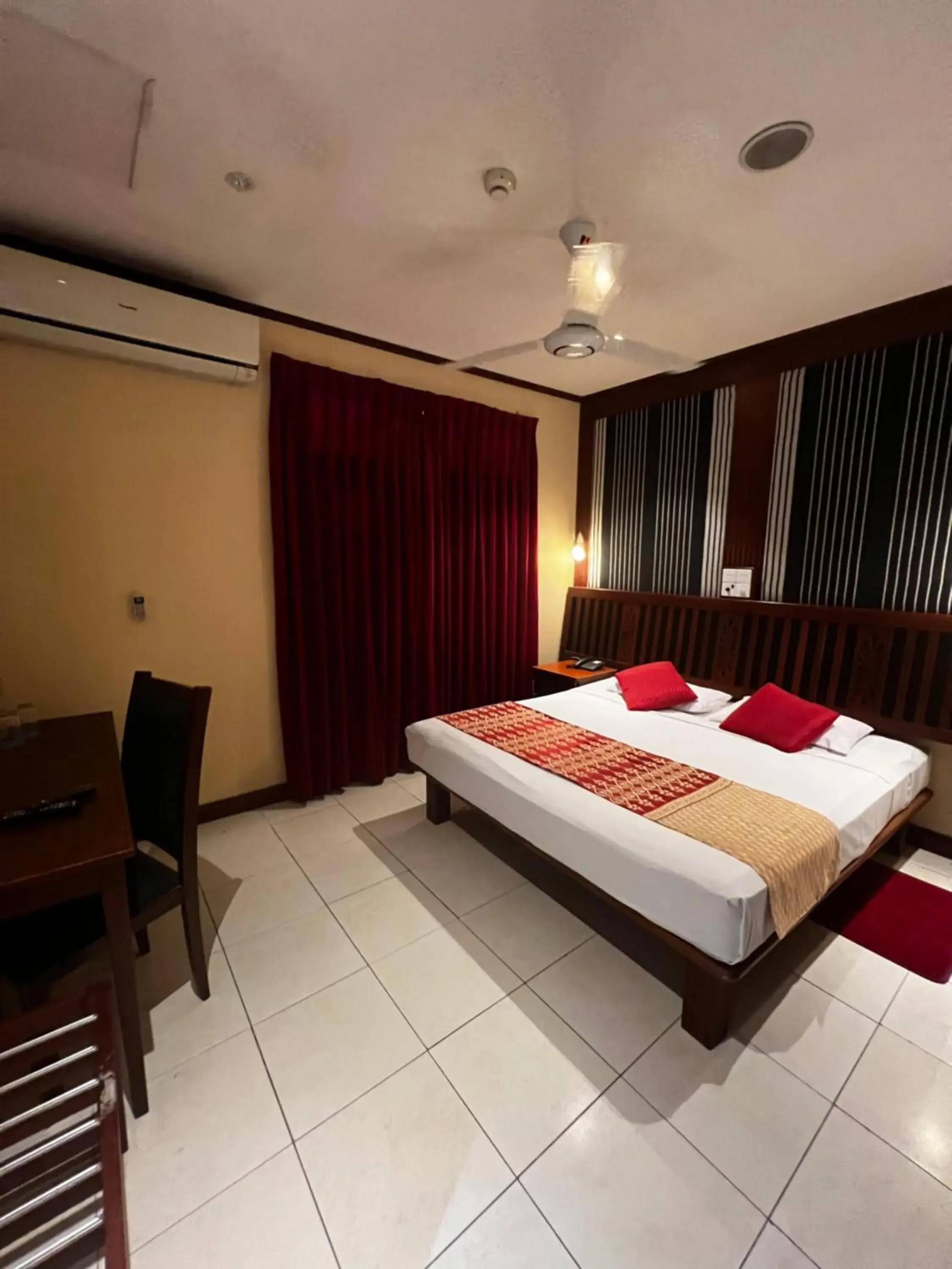 Bed in Colombo City Hotels (Pvt) Ltd Bed in Colombo City Hotels (Pvt) Ltd