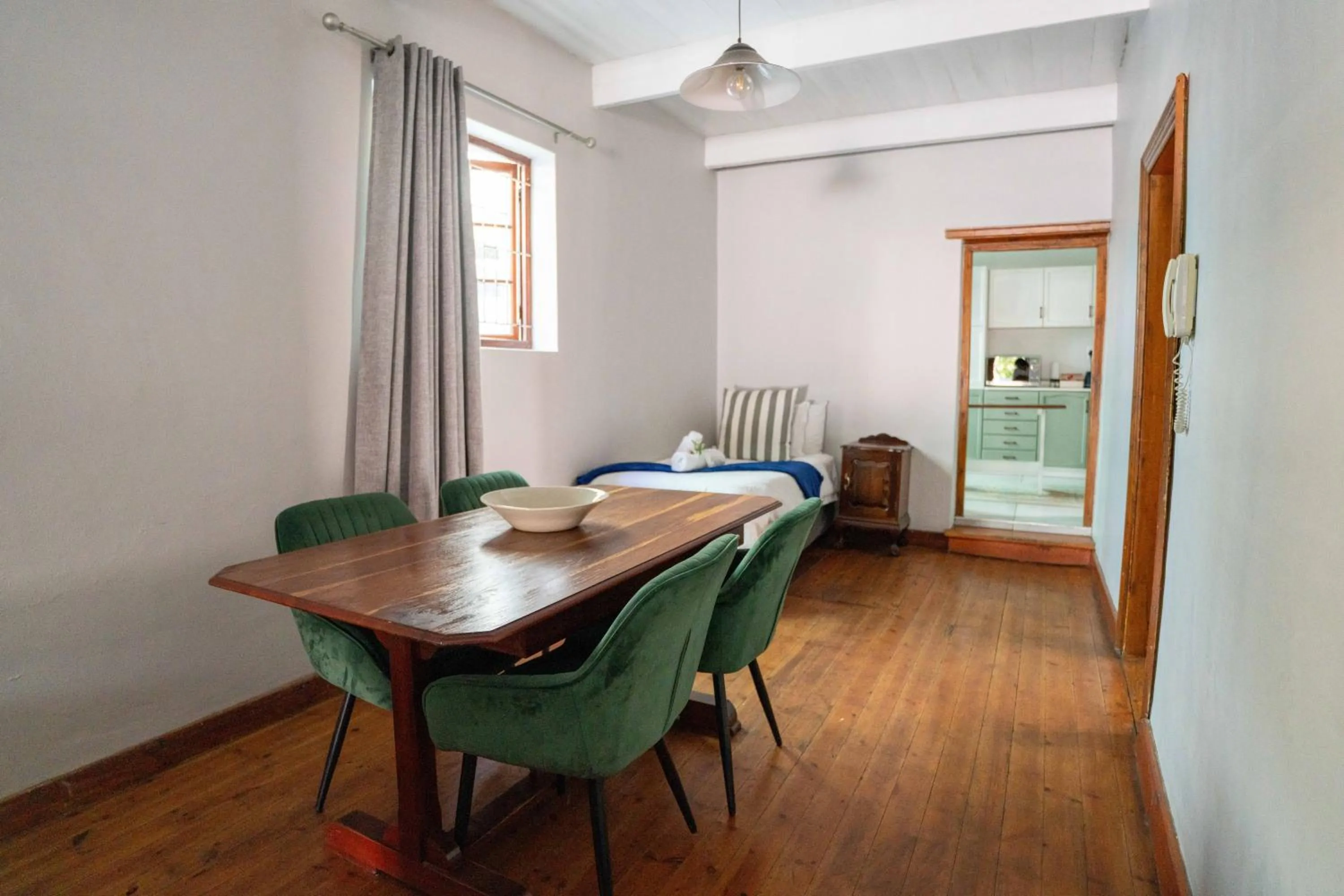 Olive Tree Lodge