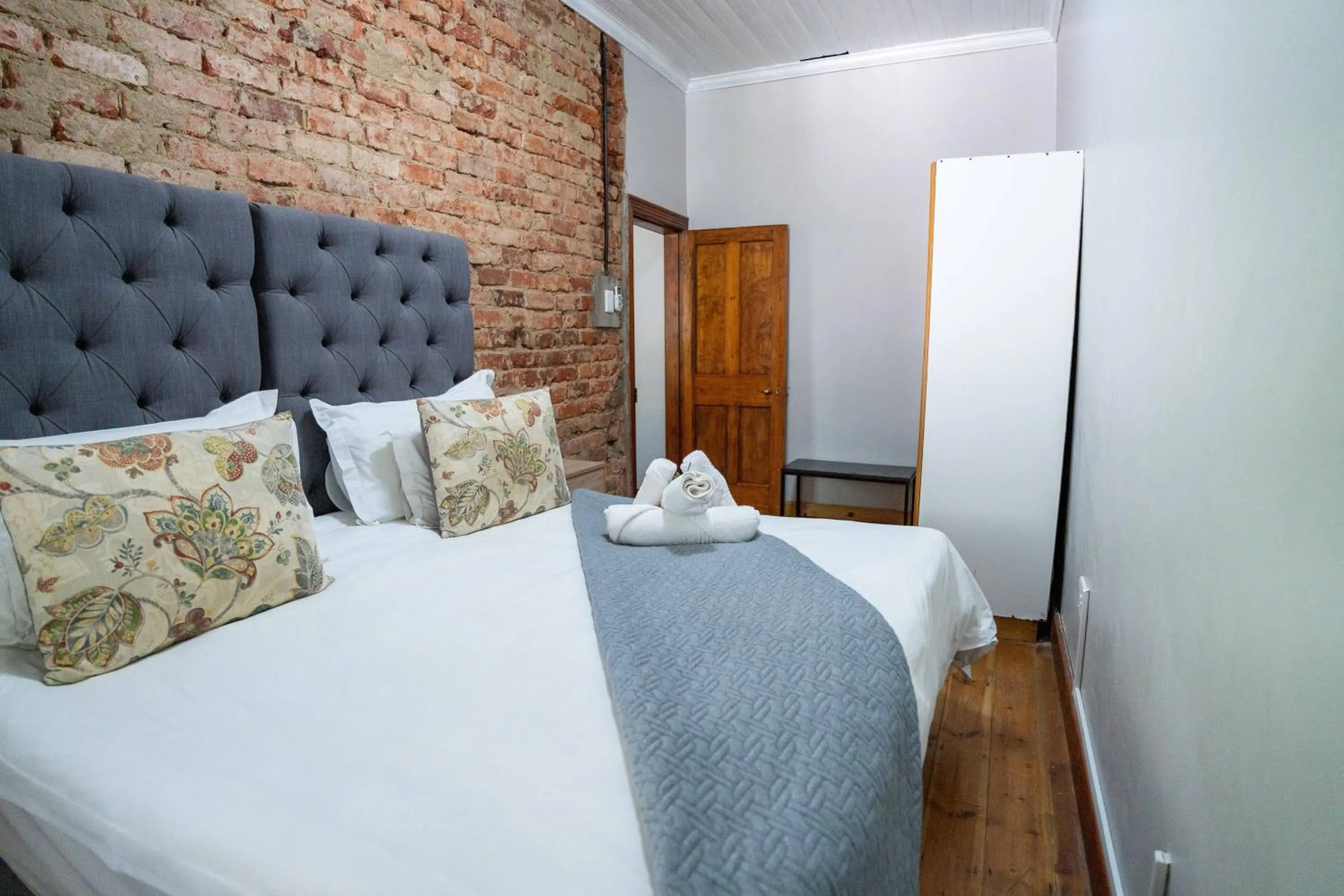 Bed in Olive Tree Lodge