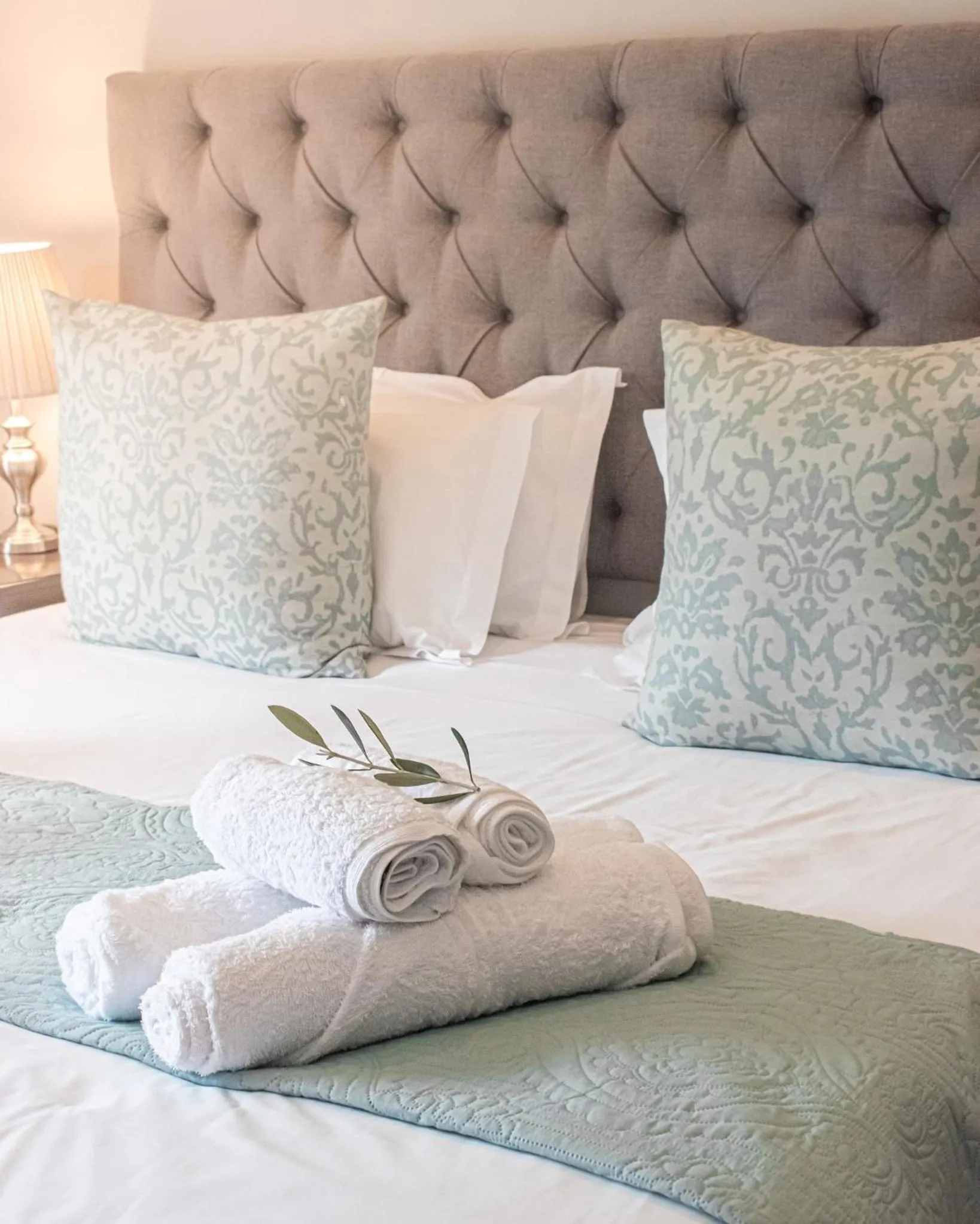 Bedroom, Bed in Olive Tree Lodge