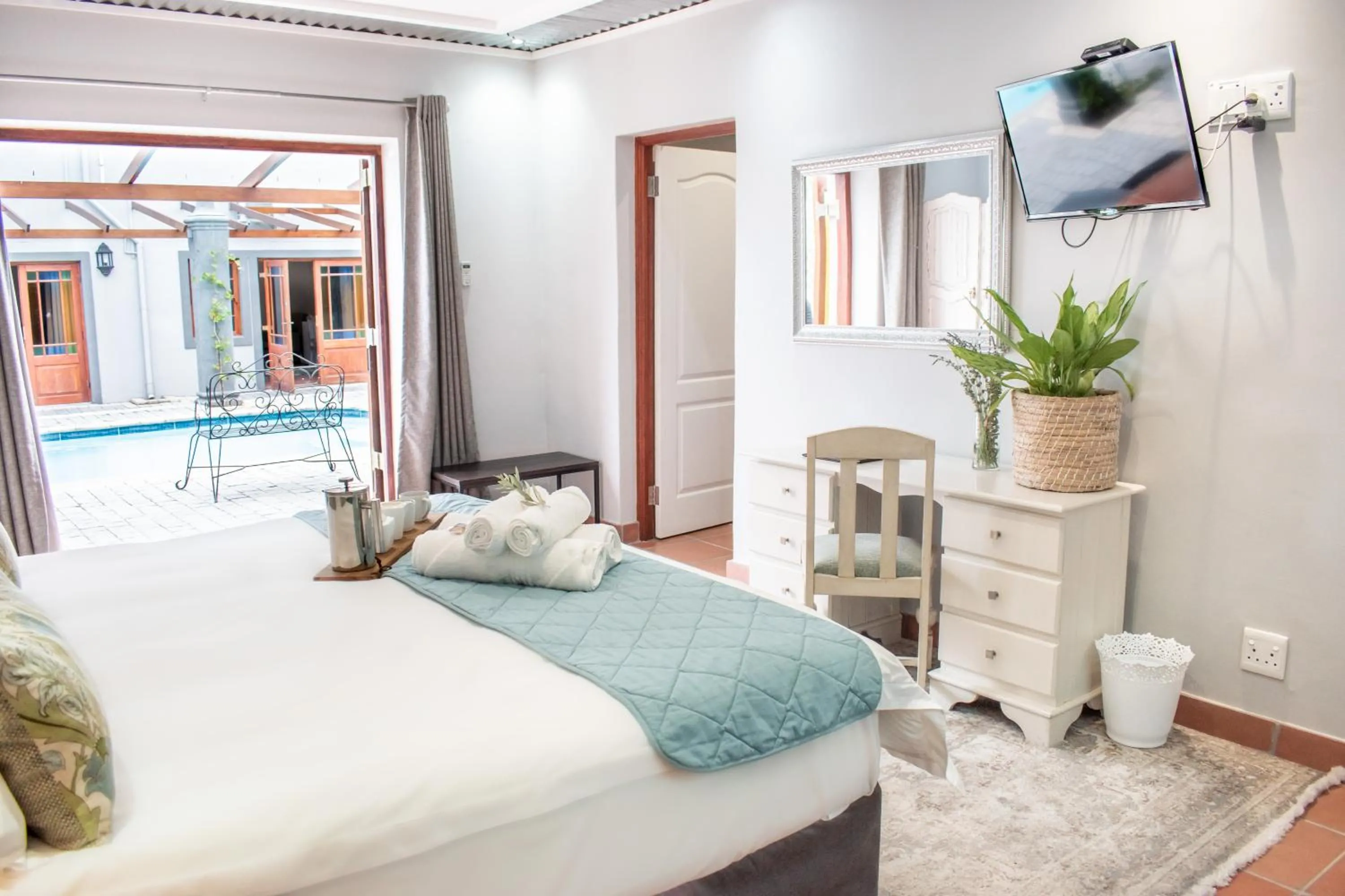 Bed in Olive Tree Lodge