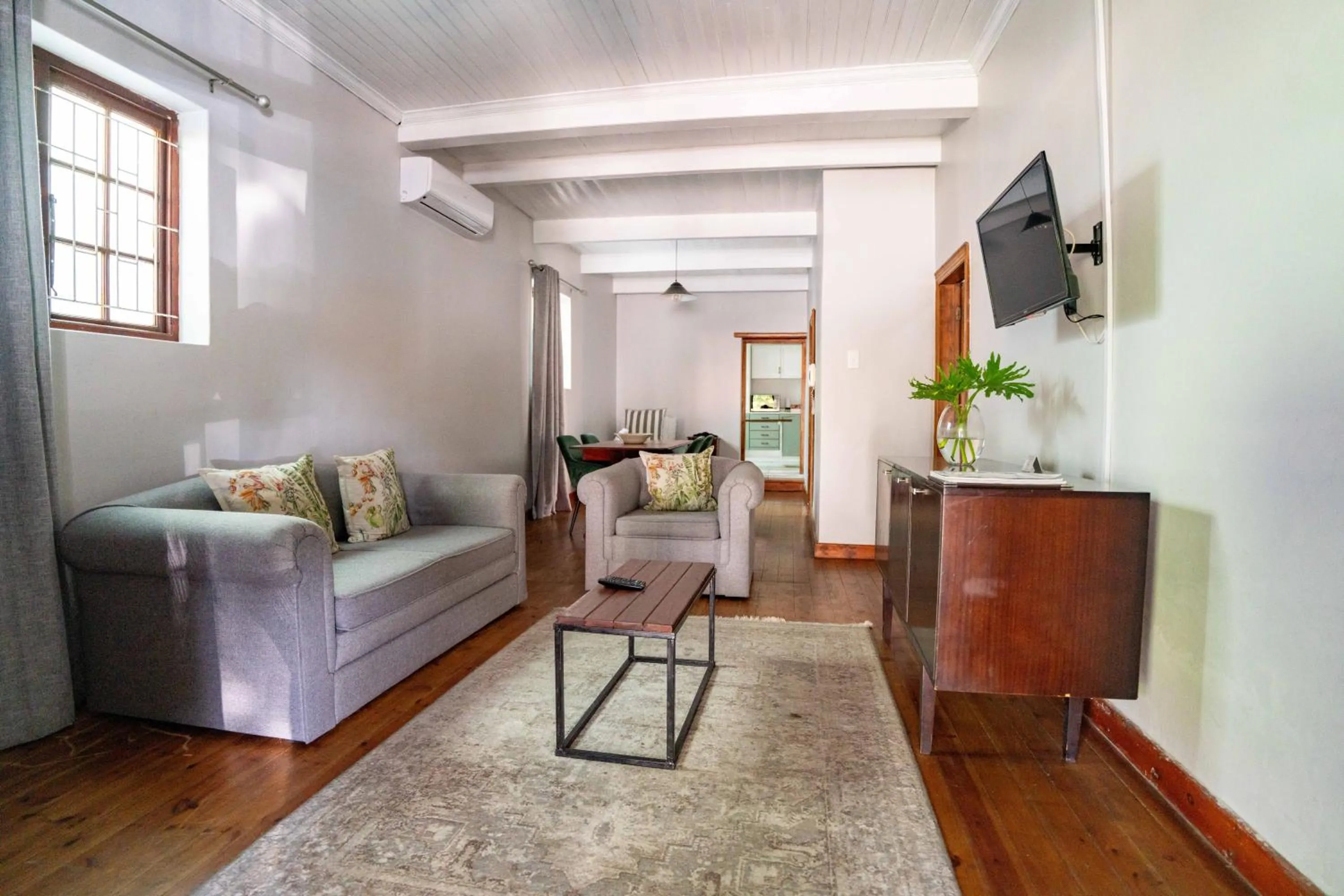 Olive Tree Lodge