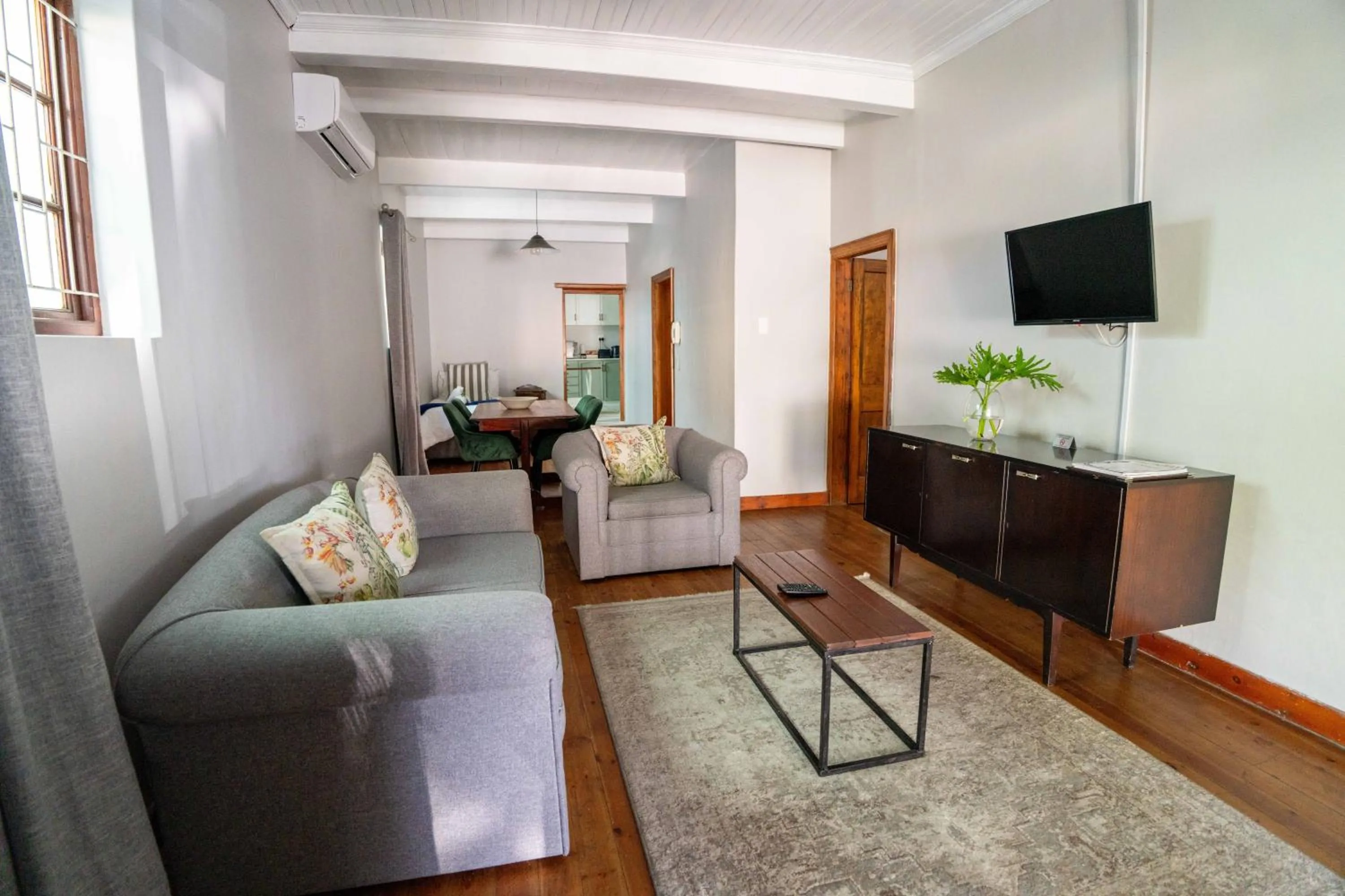 Olive Tree Lodge