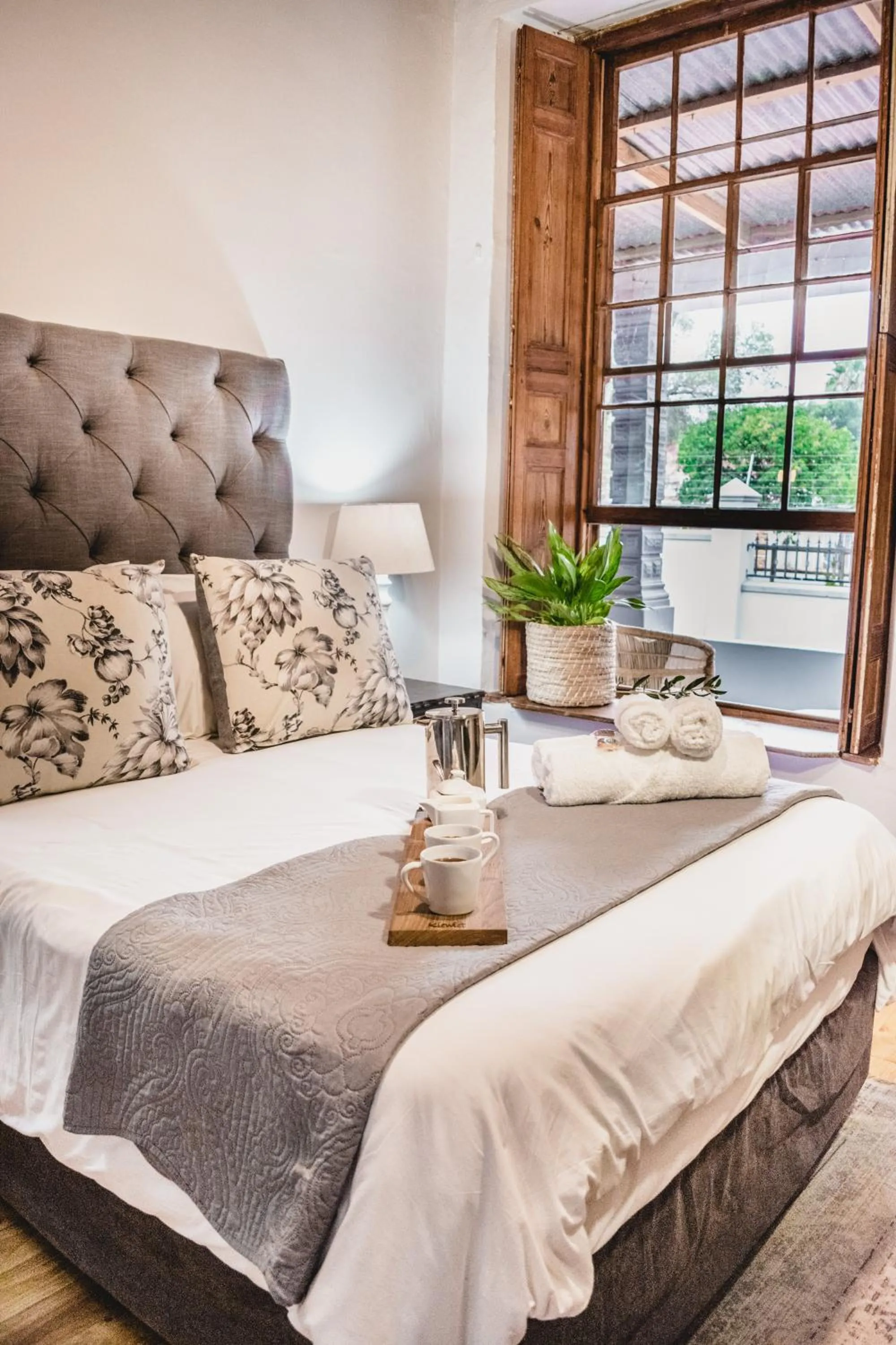 Bed in Olive Tree Lodge
